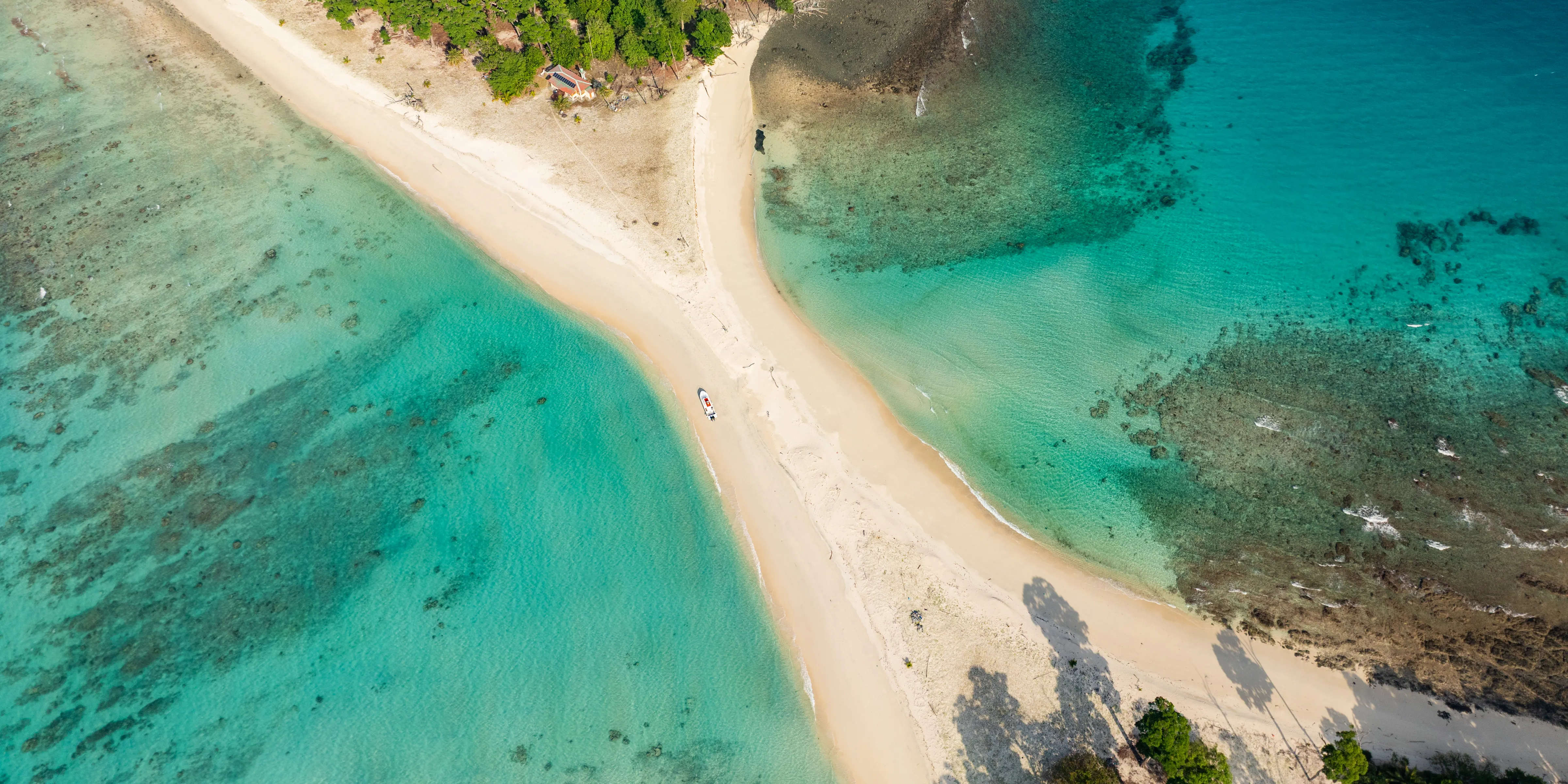 Private Boat Charter to the Cinque Islands