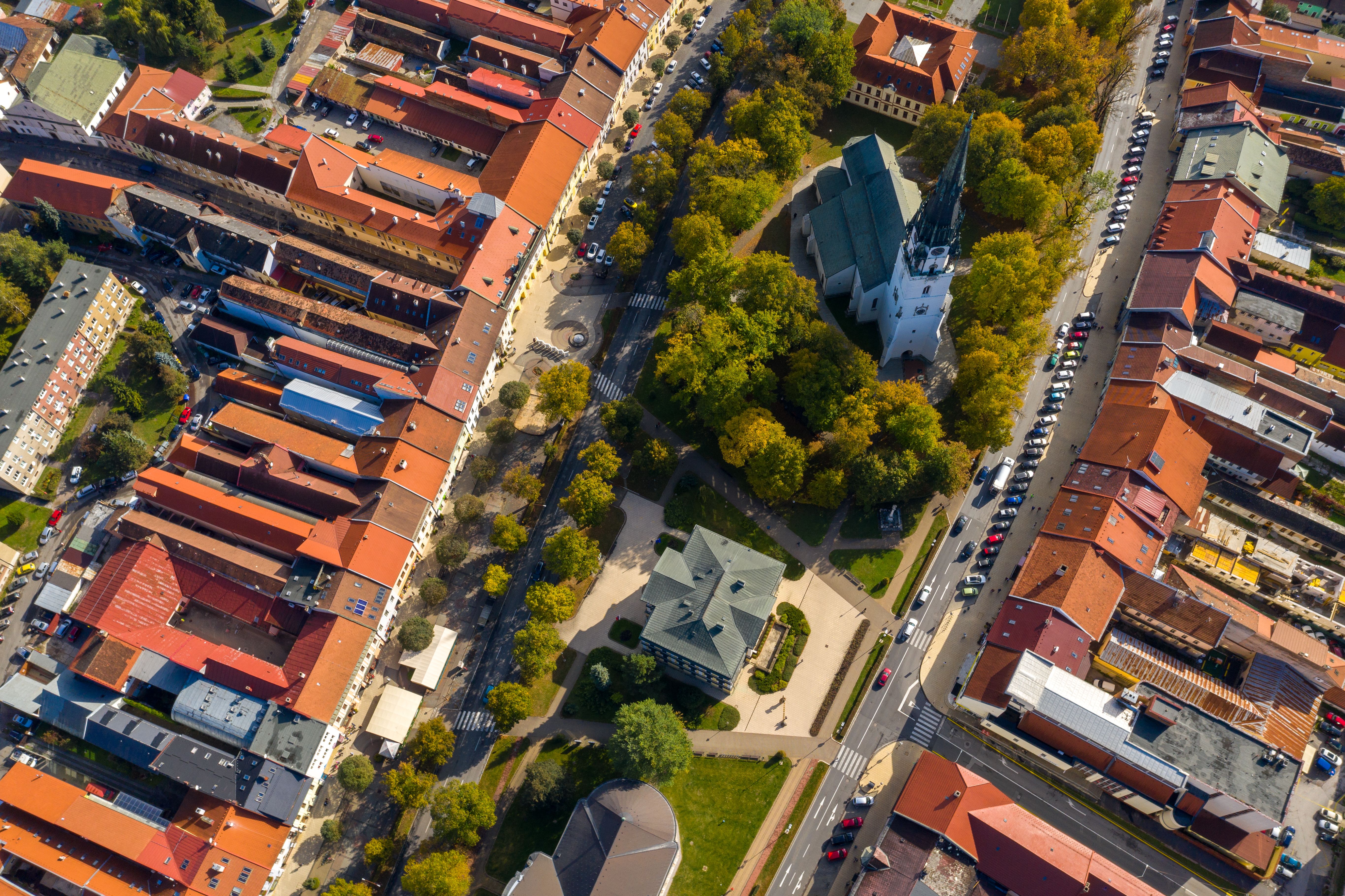 Urban city planning with public spaces