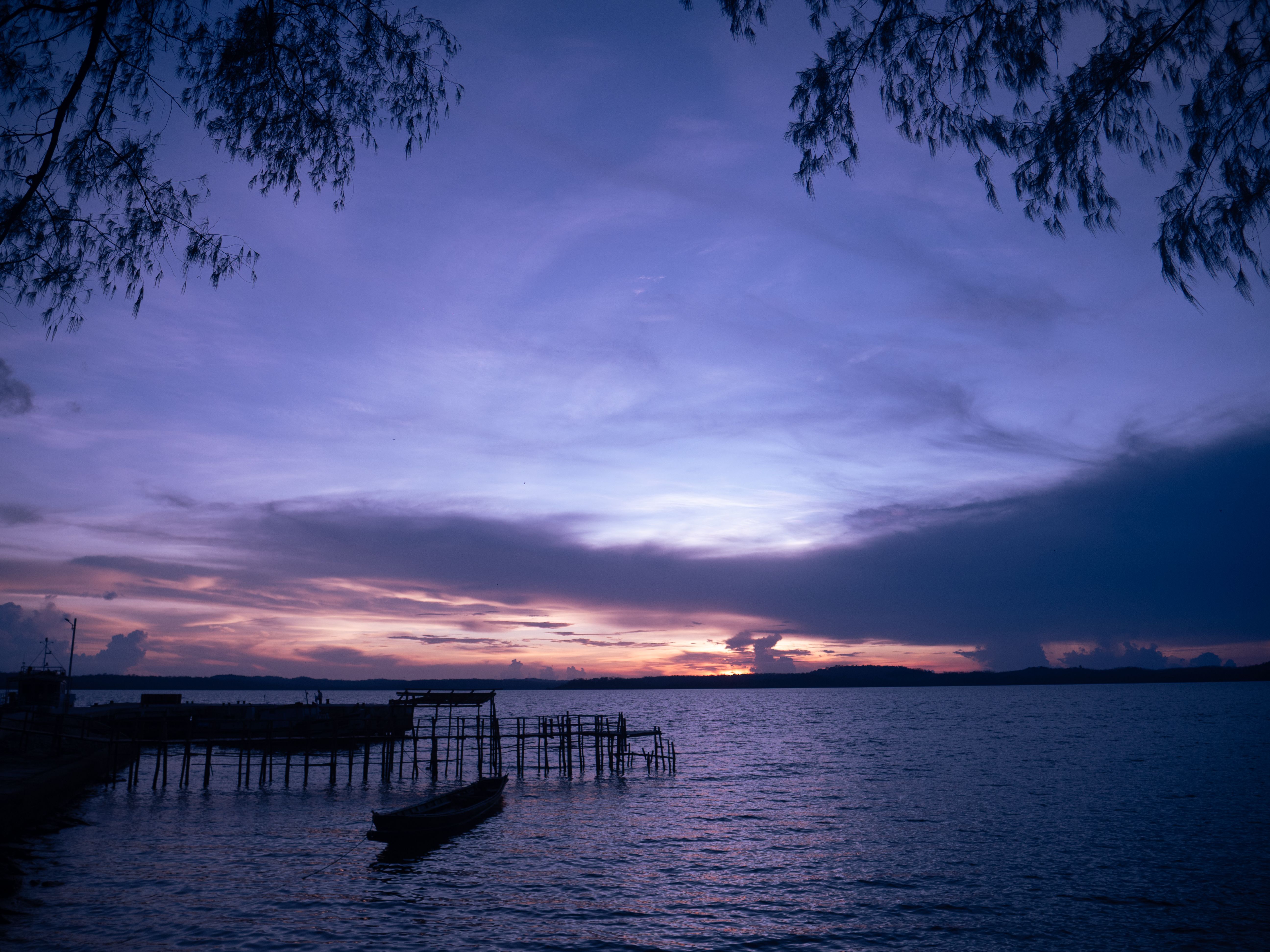 Chasing the sunrise: A two-day trip up H