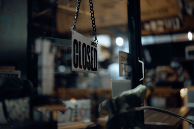 Como fechar uma empresa: etapas para dar baixa no CNPJ