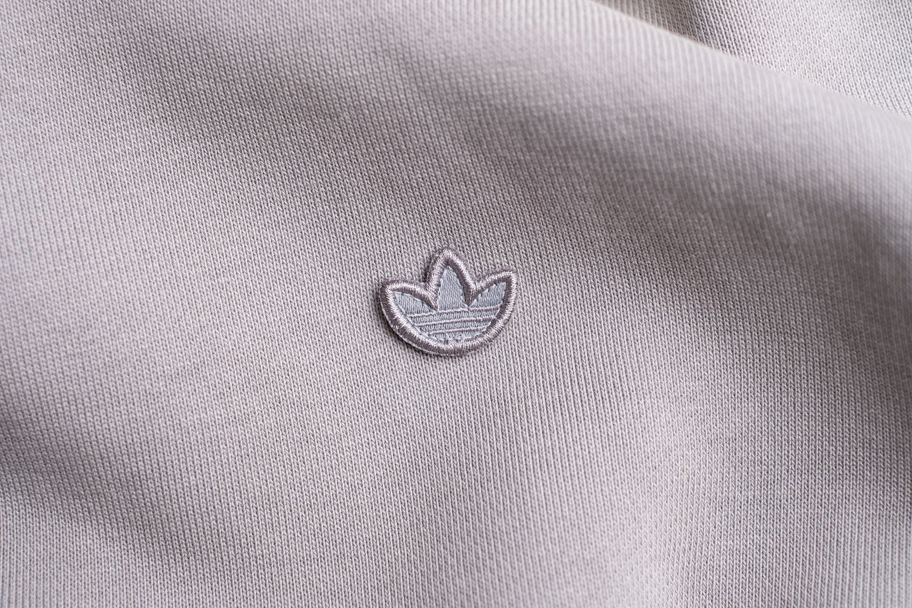 Cotton vs Polyester in Streetwear: The Fabric Debate Settled