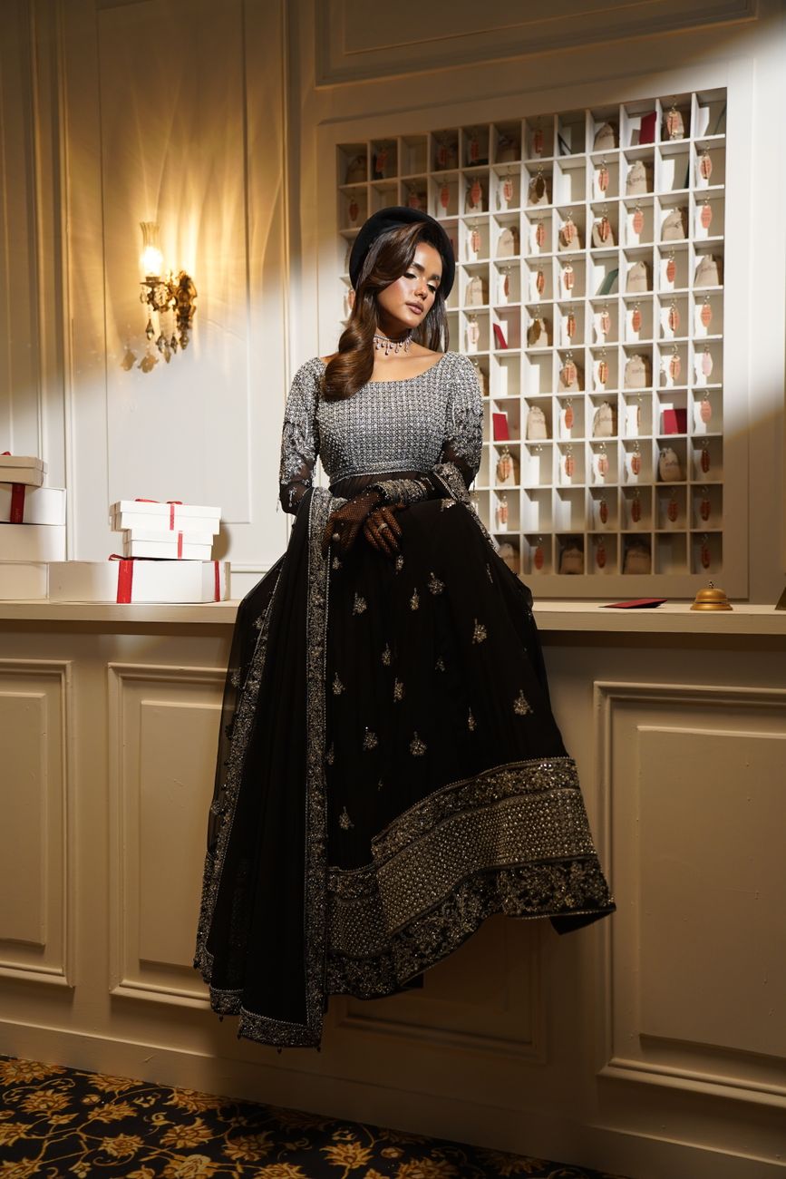Stylish Traditional Dress Inside Chic