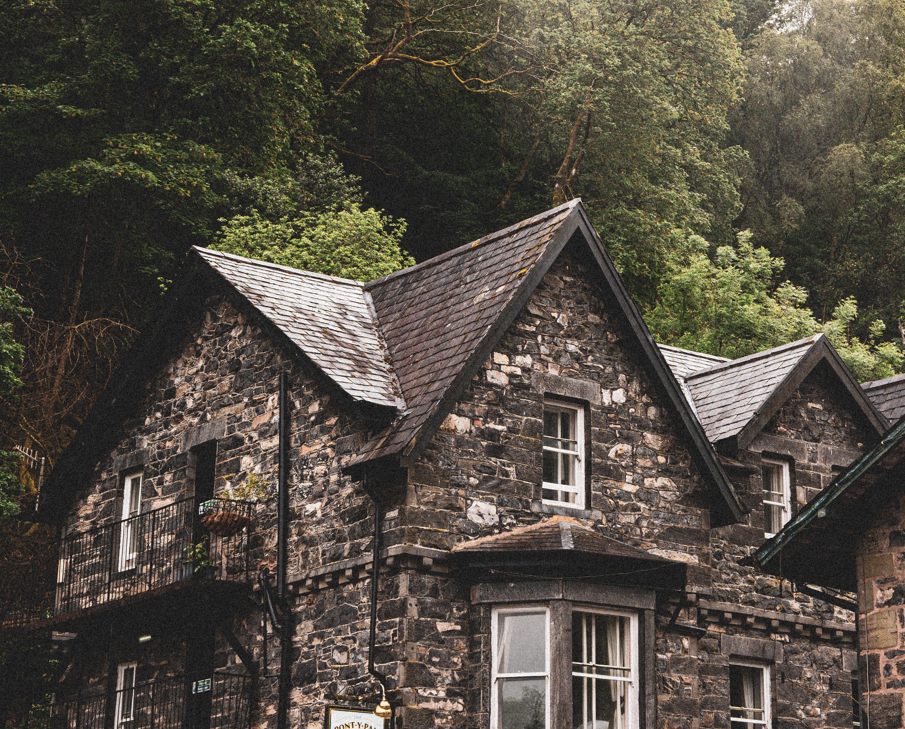 The Energy Vampires Haunting Your Home — Photo by Sakabe  Visuals on Pexels