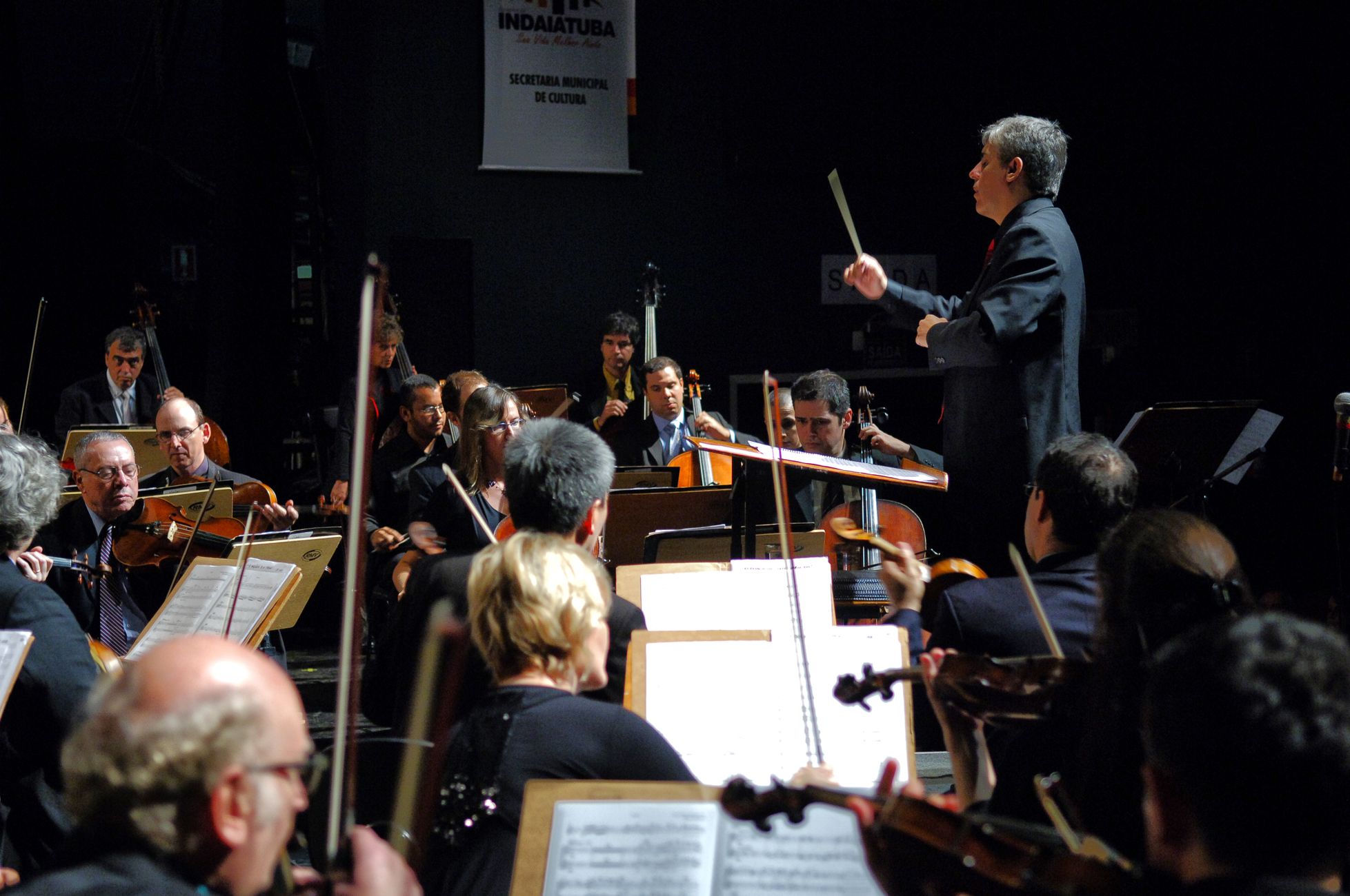 Orkest begeleidt Mestreechter Vastelaovendsleedsjes Konkoer