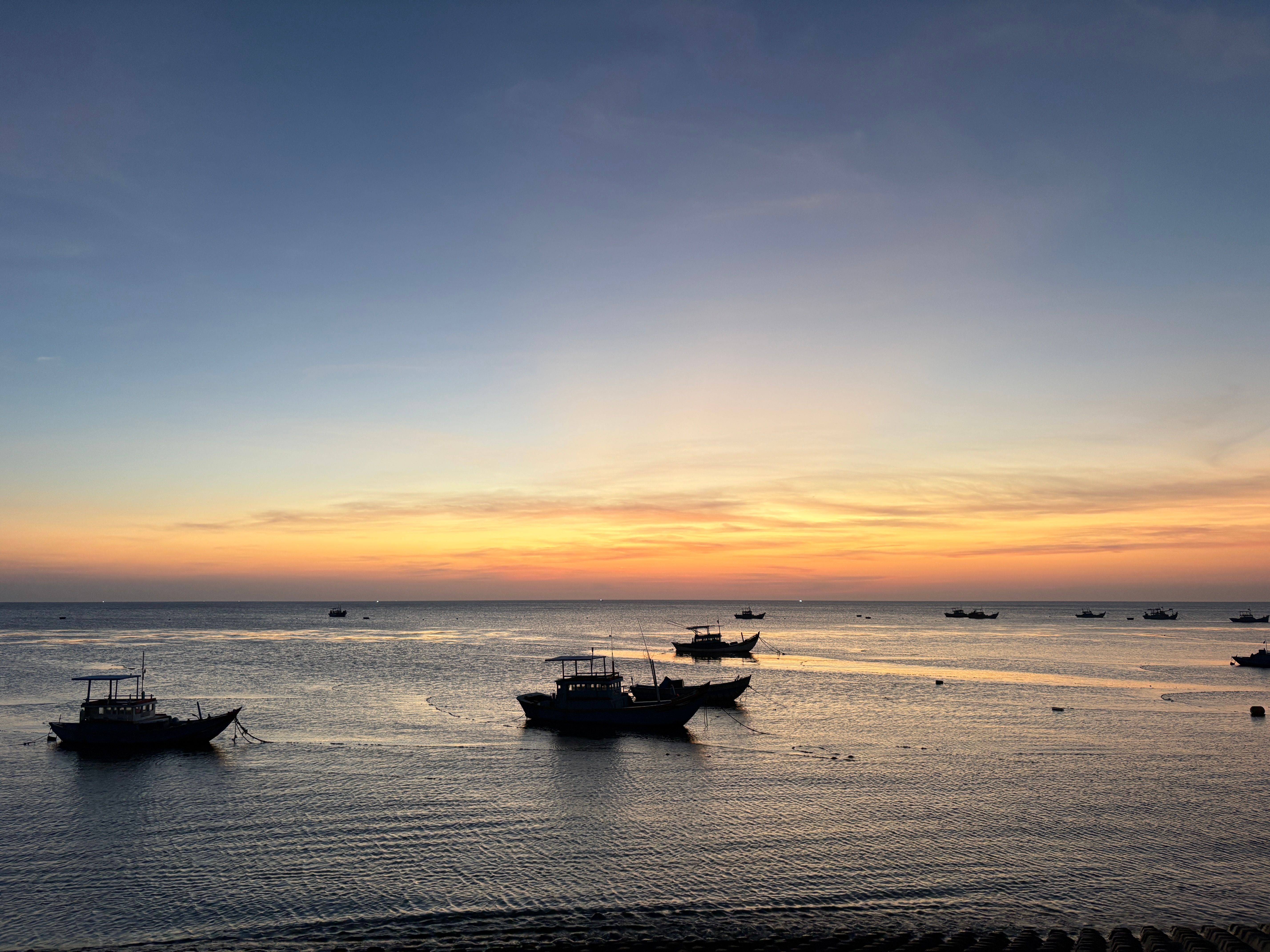 4.000+ Foto Laut Cina Selatan Terbaik · Unduh Gratis 100 ...