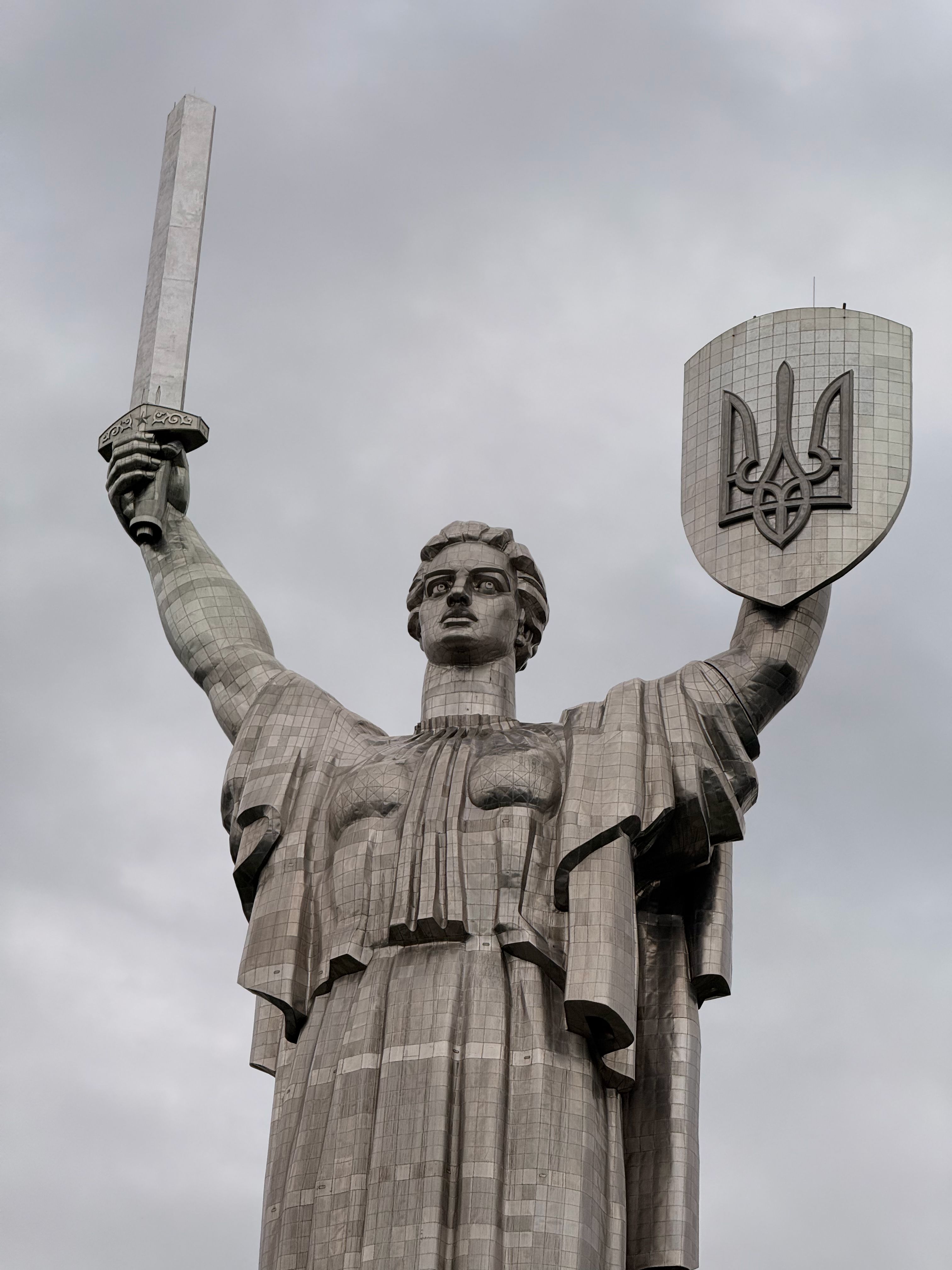 ¡Rusia ataca con misiles norcoreanos! ¿Cómo afecta a tu bolsillo?
