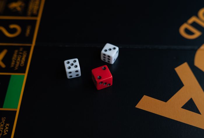 Online Casino: Spielautomaten und Live-Spiele im Überblick
