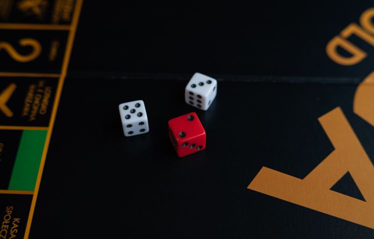 Online Casino: Spielautomaten und Live-Spiele im Überblick