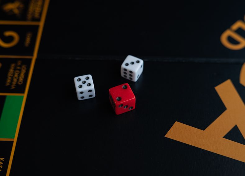 Online Casino: Spielautomaten und Live-Spiele im Überblick