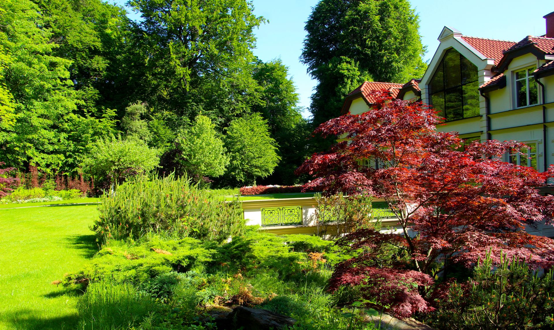 Beautiful garden with modern house in Maple Ridge BC