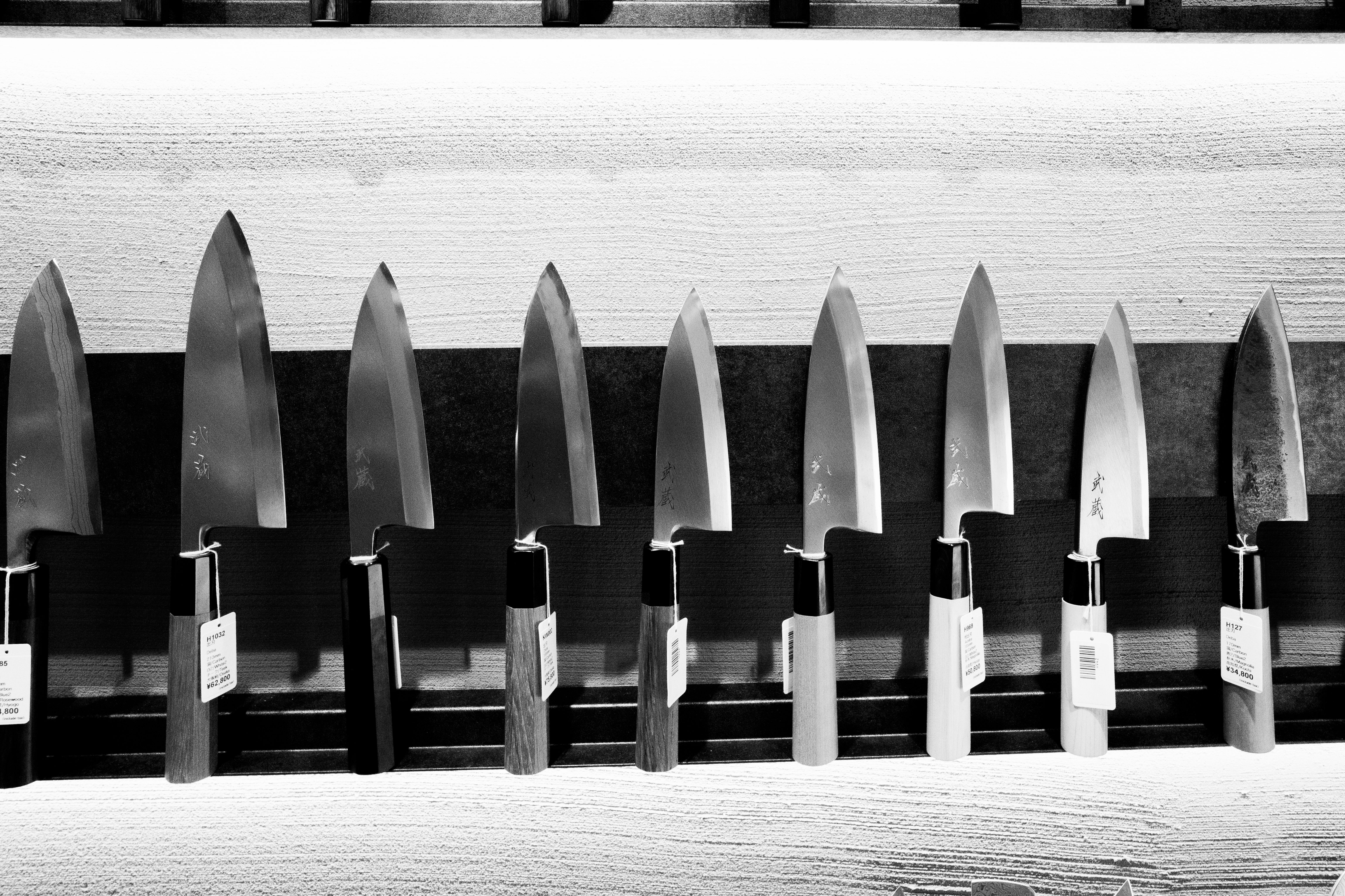 Japanese vs. German vs. Ceramic Kitchen Knives: Which Stays 