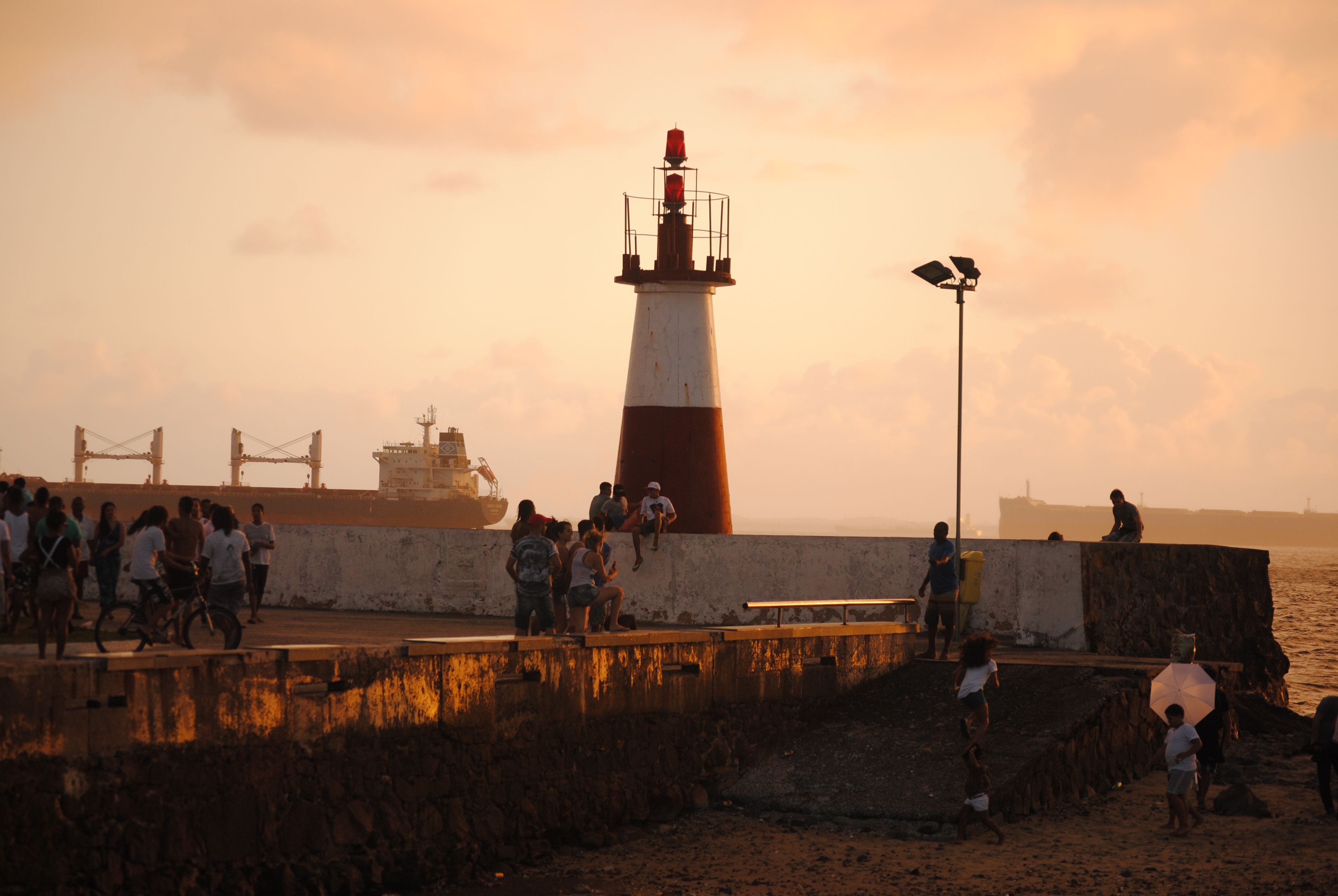 A Falha dos Gigantes: Por que o Seeking não entende a Bahia — SponsorClub