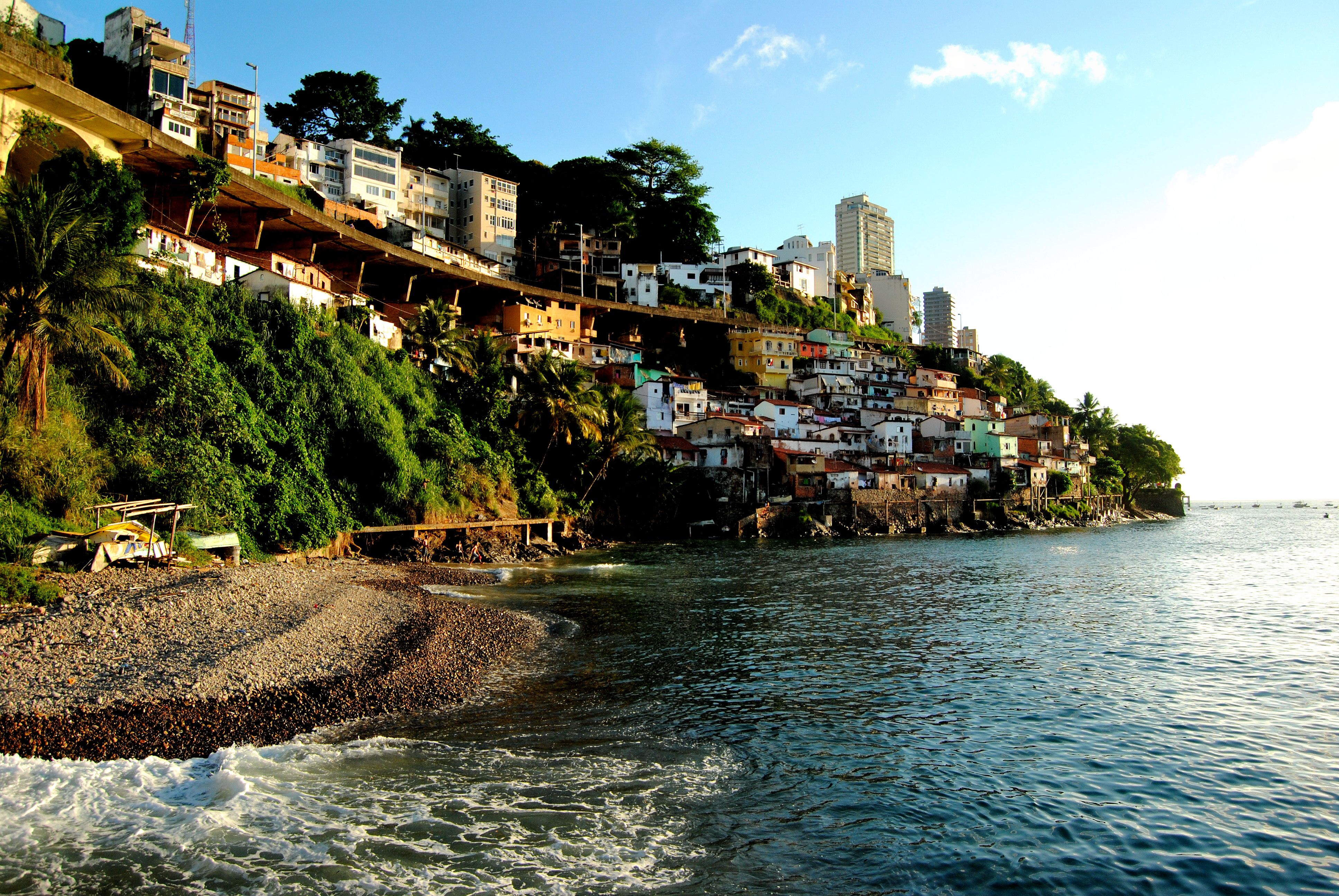 Asfalto novo no Redenção: moradores comemoram melhorias no trânsito