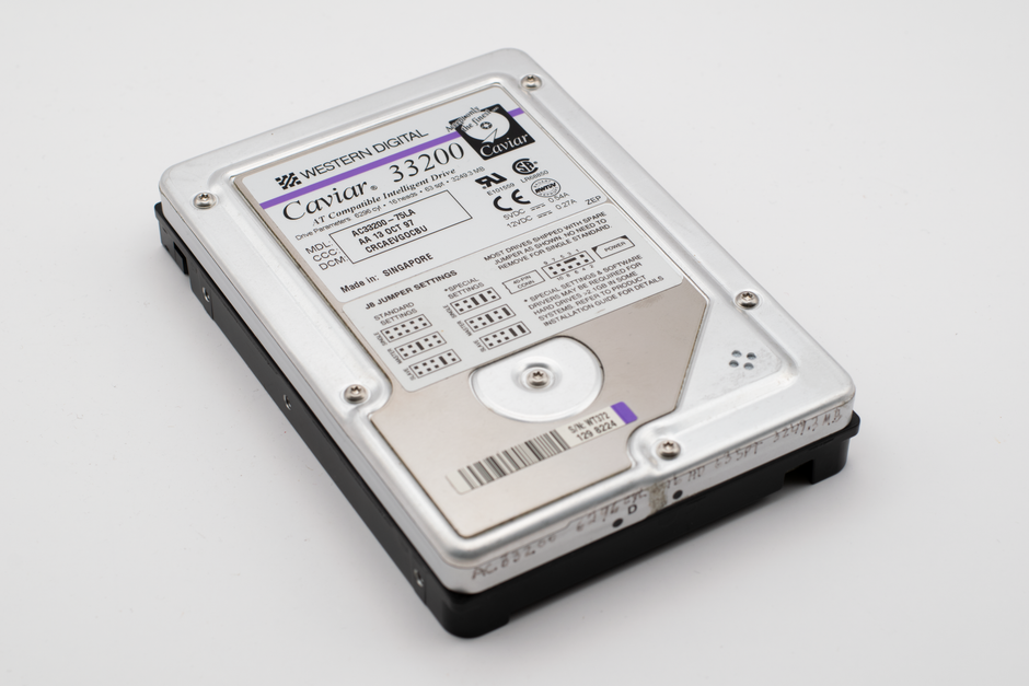 Vintage Western Digital Caviar 33200 hard drive, showcasing old computer hardware.