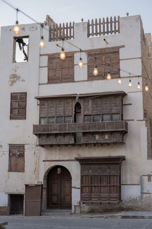 Free Traditional building facade in Al-Balad, Jeddah, showcasing historical architectural style. Stock Photo