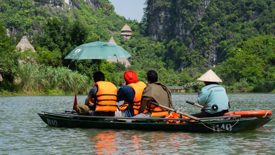 Vietnam eSIM and SIM Card Guide 2026: 7 Ways to Stay Connected