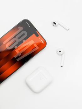 Apple AirPods 4 Wireless Earbuds, Bluetooth Headphones, Personalized Spatial Audio, Sweat- and Water-Resistant, USB-C Charging Case, H2 Chip, Up to 30 Hours of Battery Life