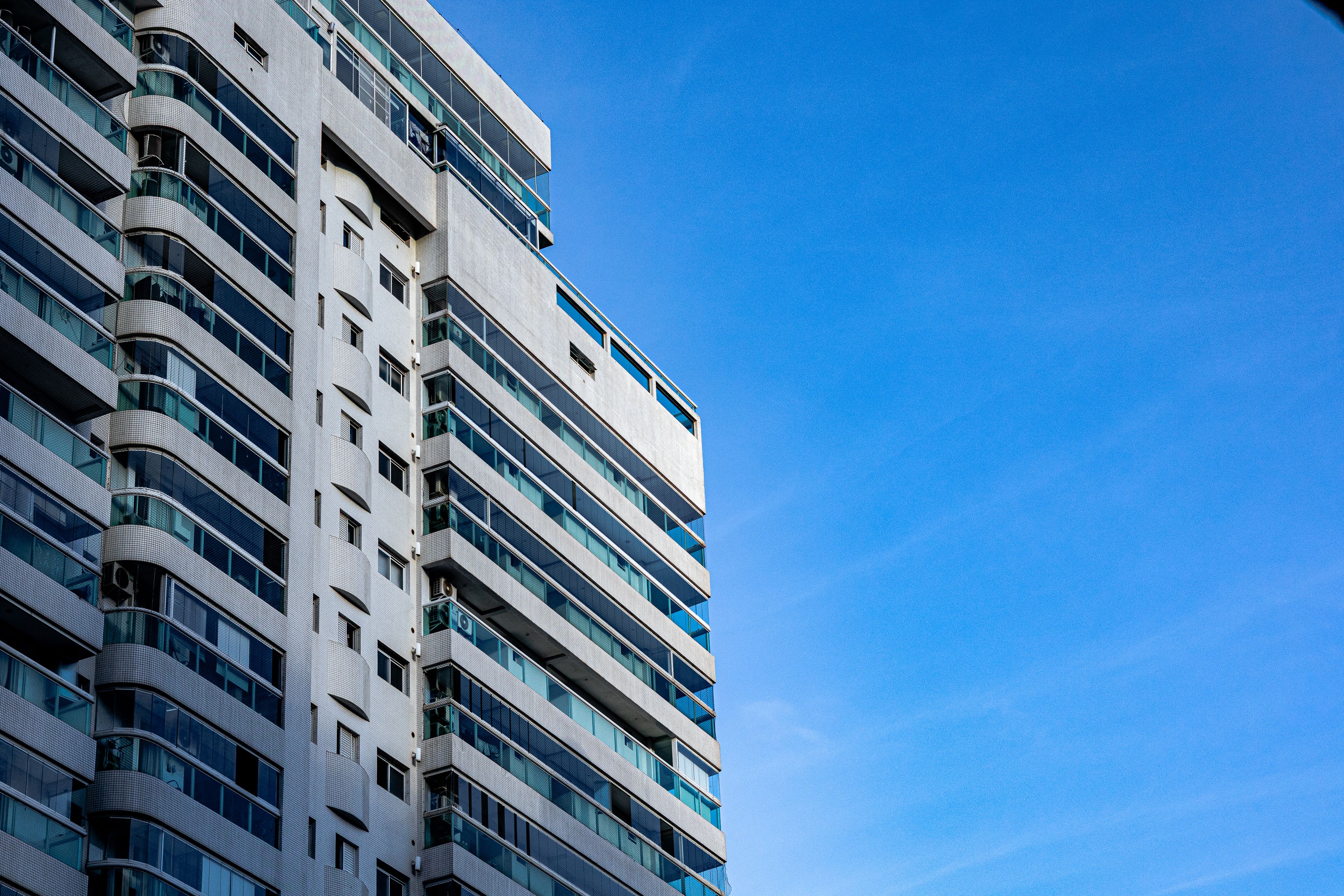 Modern luxury apartment building in Leeds city centre