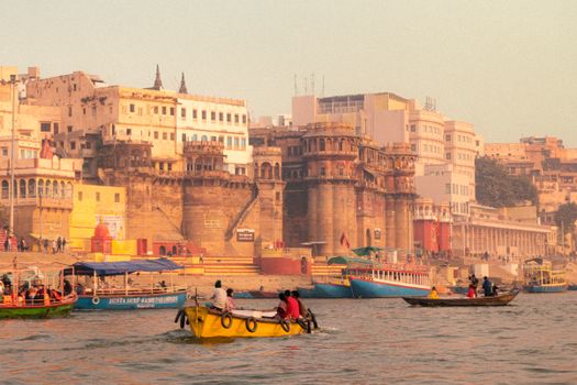Old city alleys walk at dusk — Varanasi