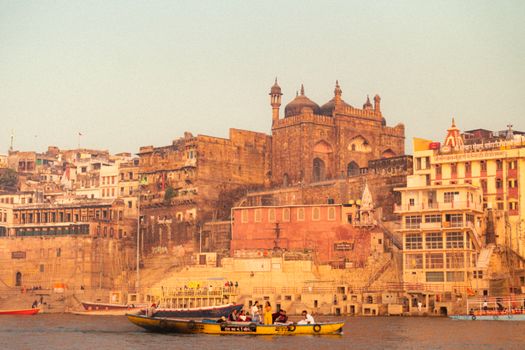 Old city alleys walk at dusk — Varanasi