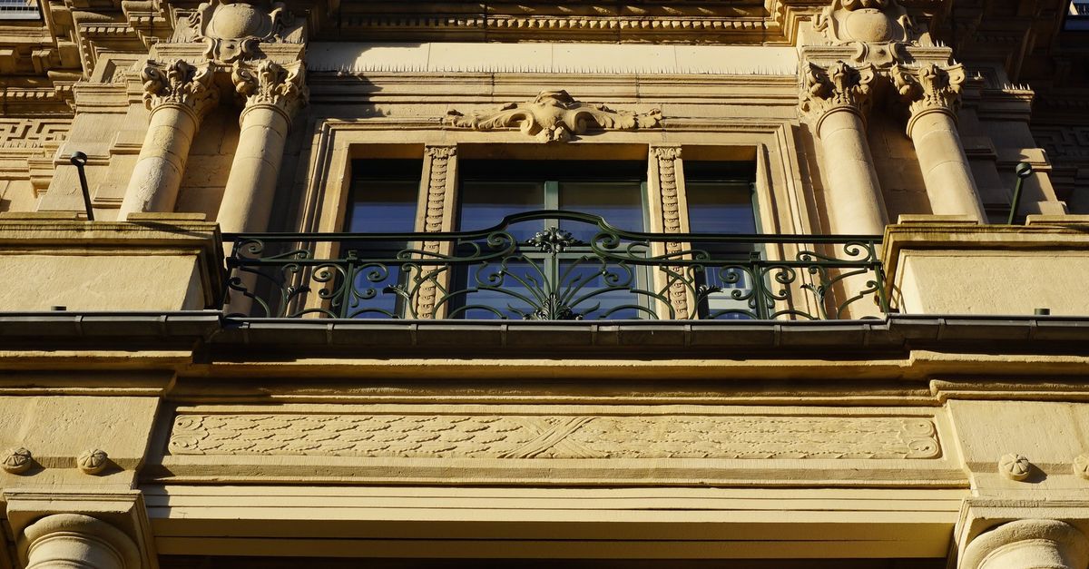 La antigüedad de los bancos centrales y su estabilidad financiera La antigüedad de los bancos centrales y su estabilidad financiera