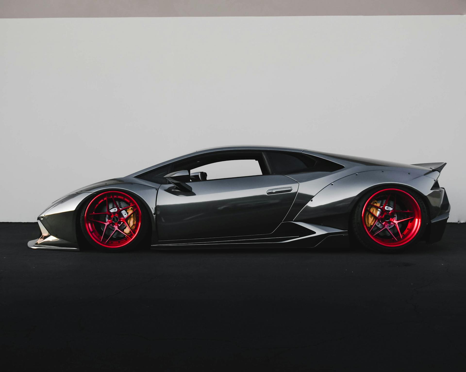 Photo of Black Lamborghini
