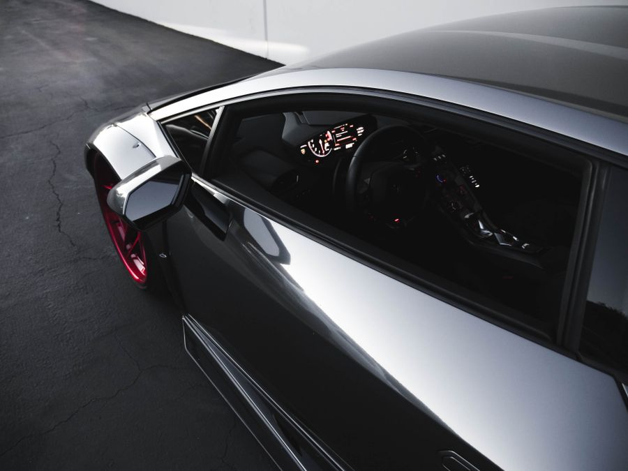 Lamborghini Aventador — Digital Dash Integration