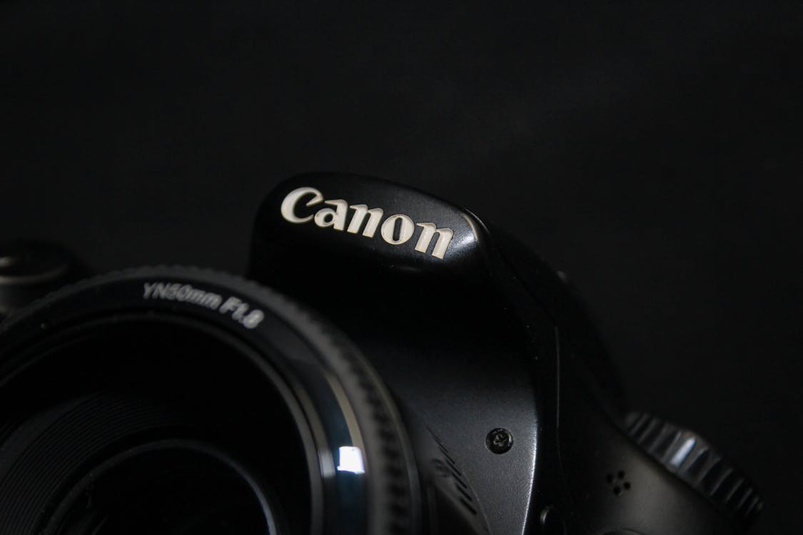 Foto d'estoc gratuïta de càmera, càmera negra, Canon