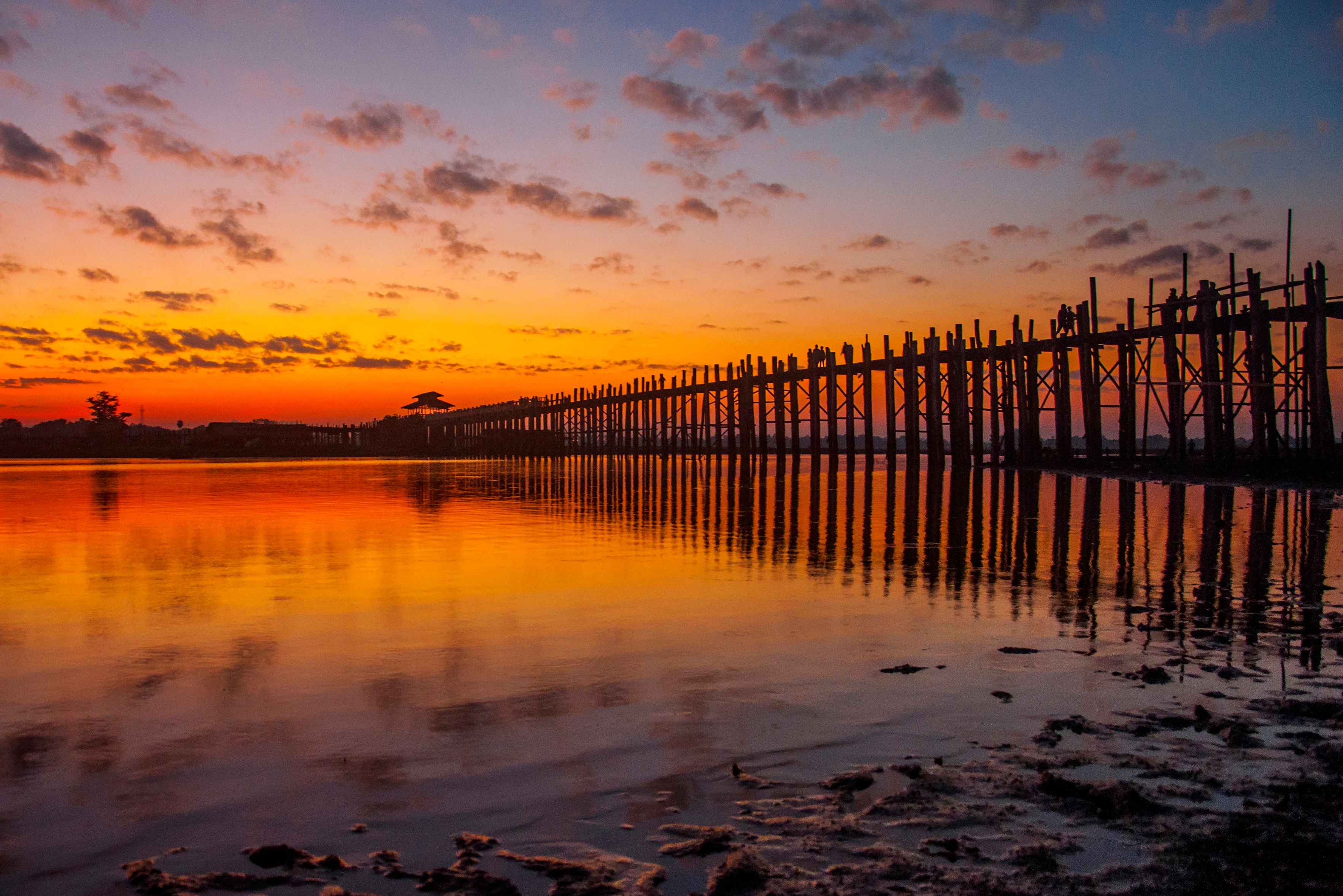 Spectacular Sunset at U Bein Bridge in Myanmar · Free Stock Photo
