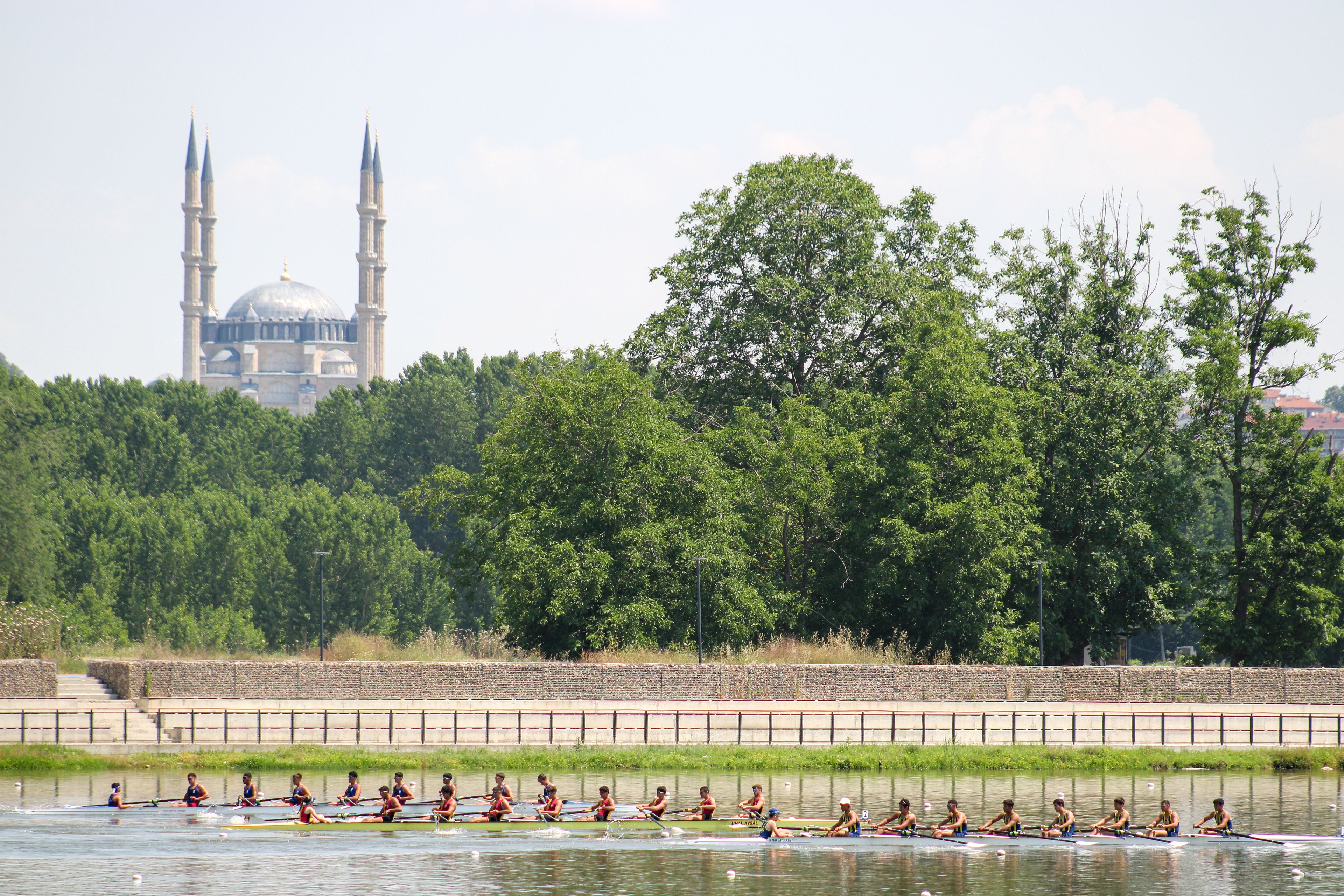 Henley Regatta Chauffeur — luxury chauffeur travel
