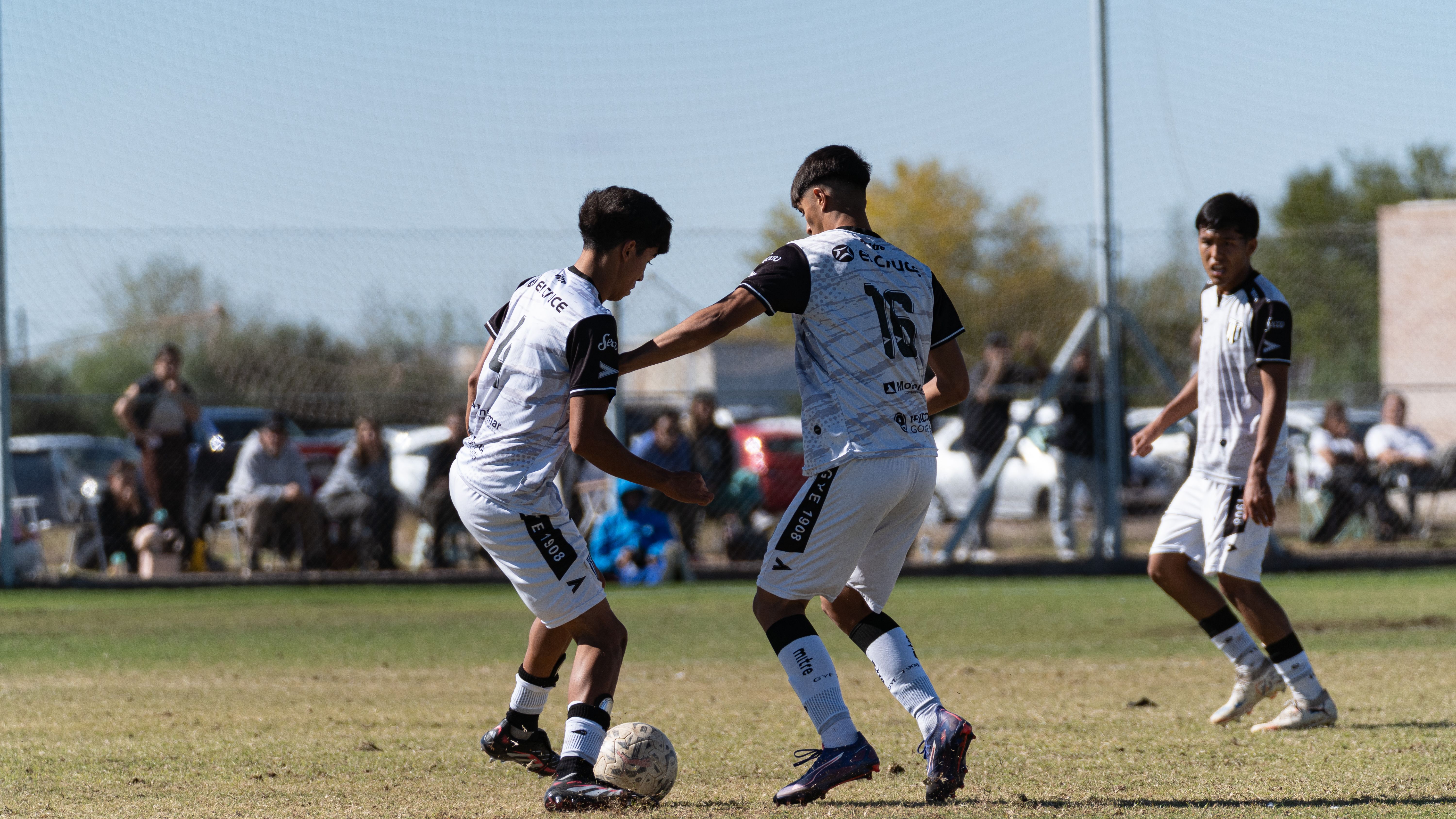 Em Los Angeles, a seleção do México vira a favorita de muitos torcedores