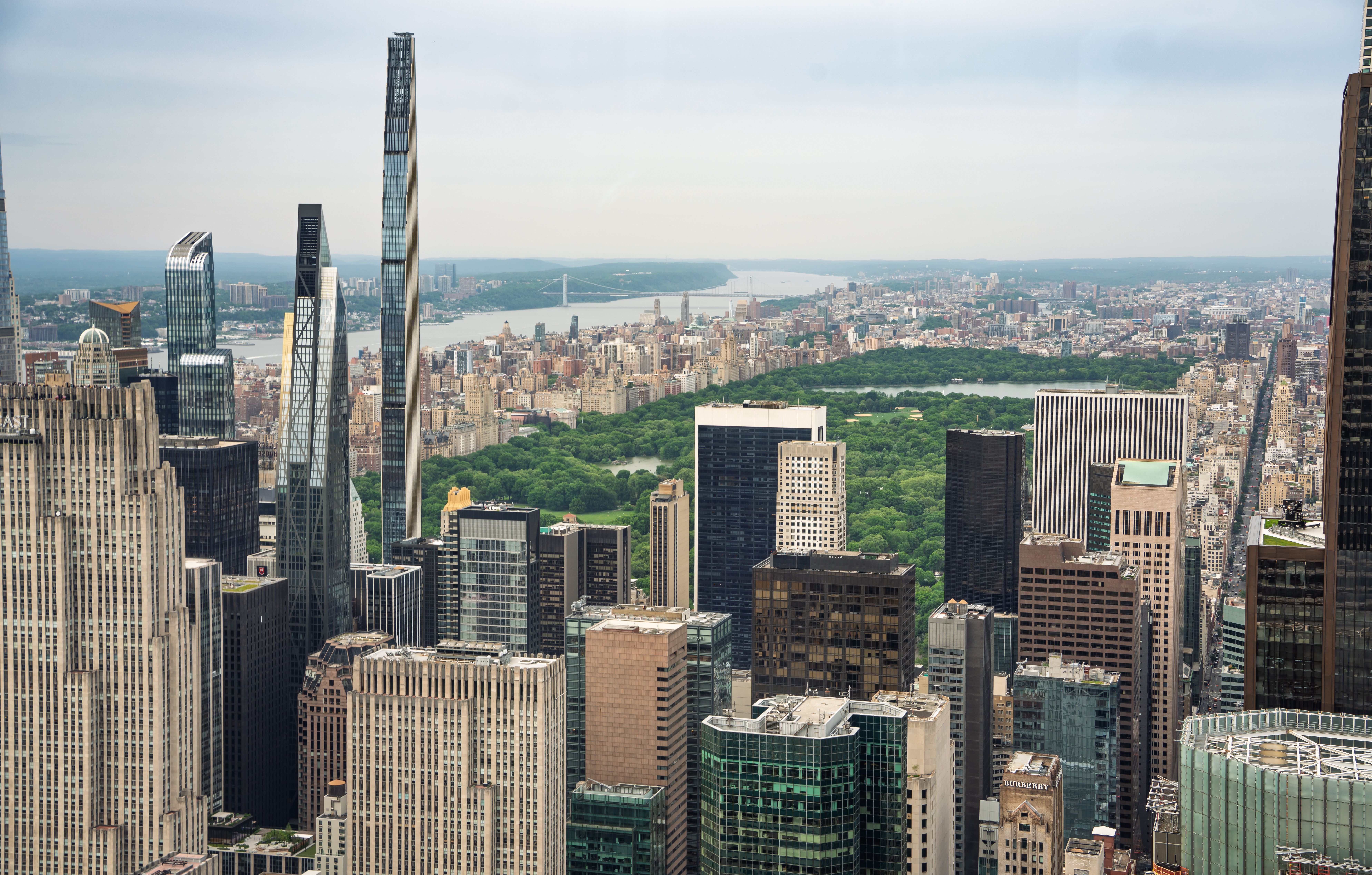 Manhattan Sky Tour: New York Helicopter Flight - High-angle view of Midtown Manhattan with Central Park and skyscrapers in New York City.