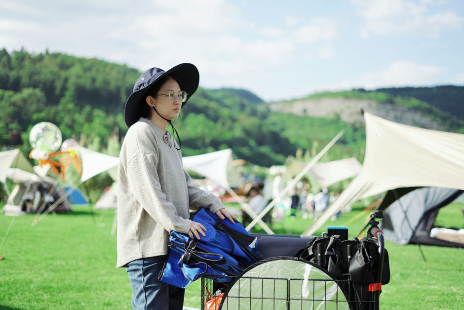 🏕️ キャンプ用コットの選び方|購入前に必ず確認したい4つのポイント
① タイプで選ぶ:ローコット vs ハイコット(