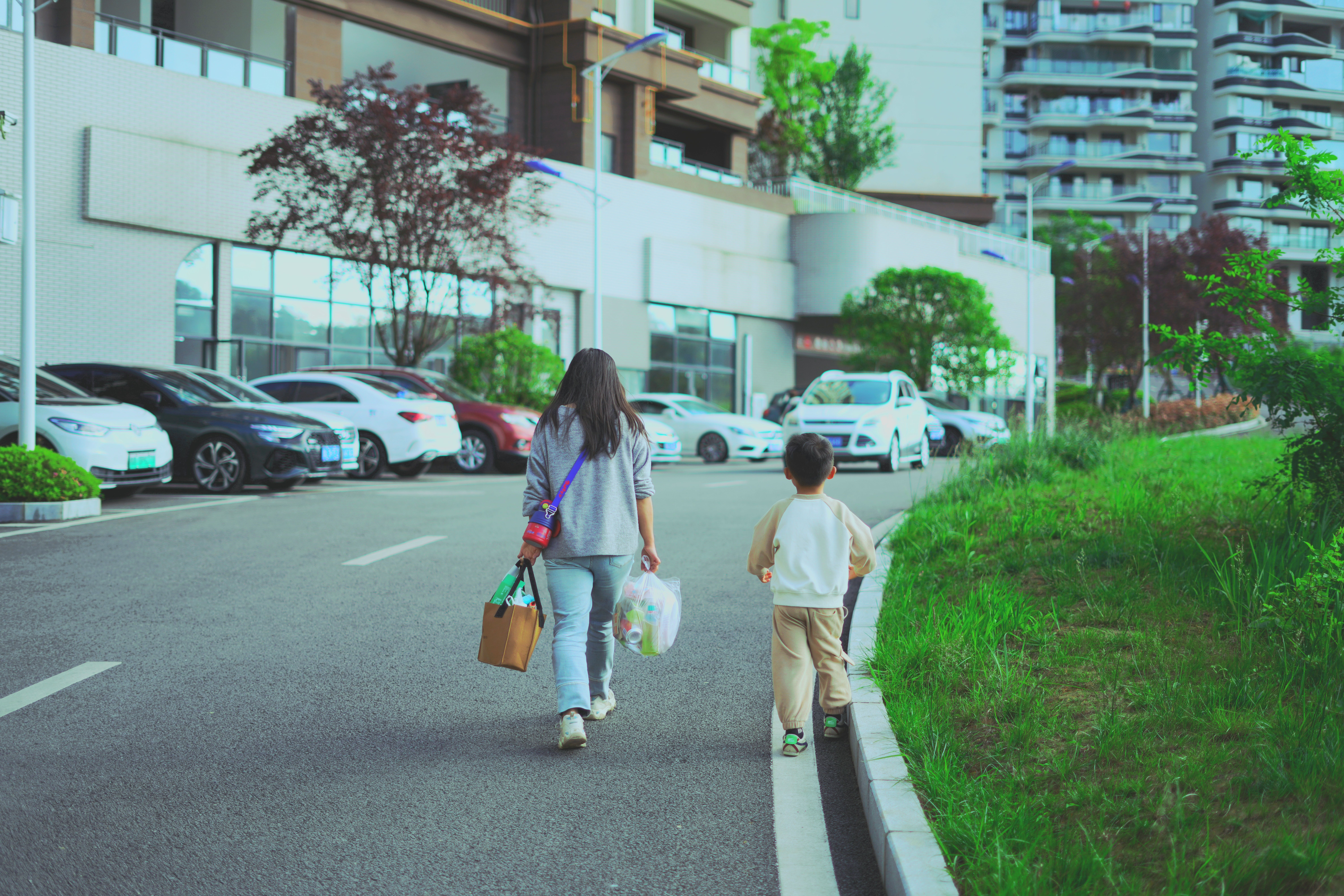 daily reset surface everyday scene lifestyle photo 2
