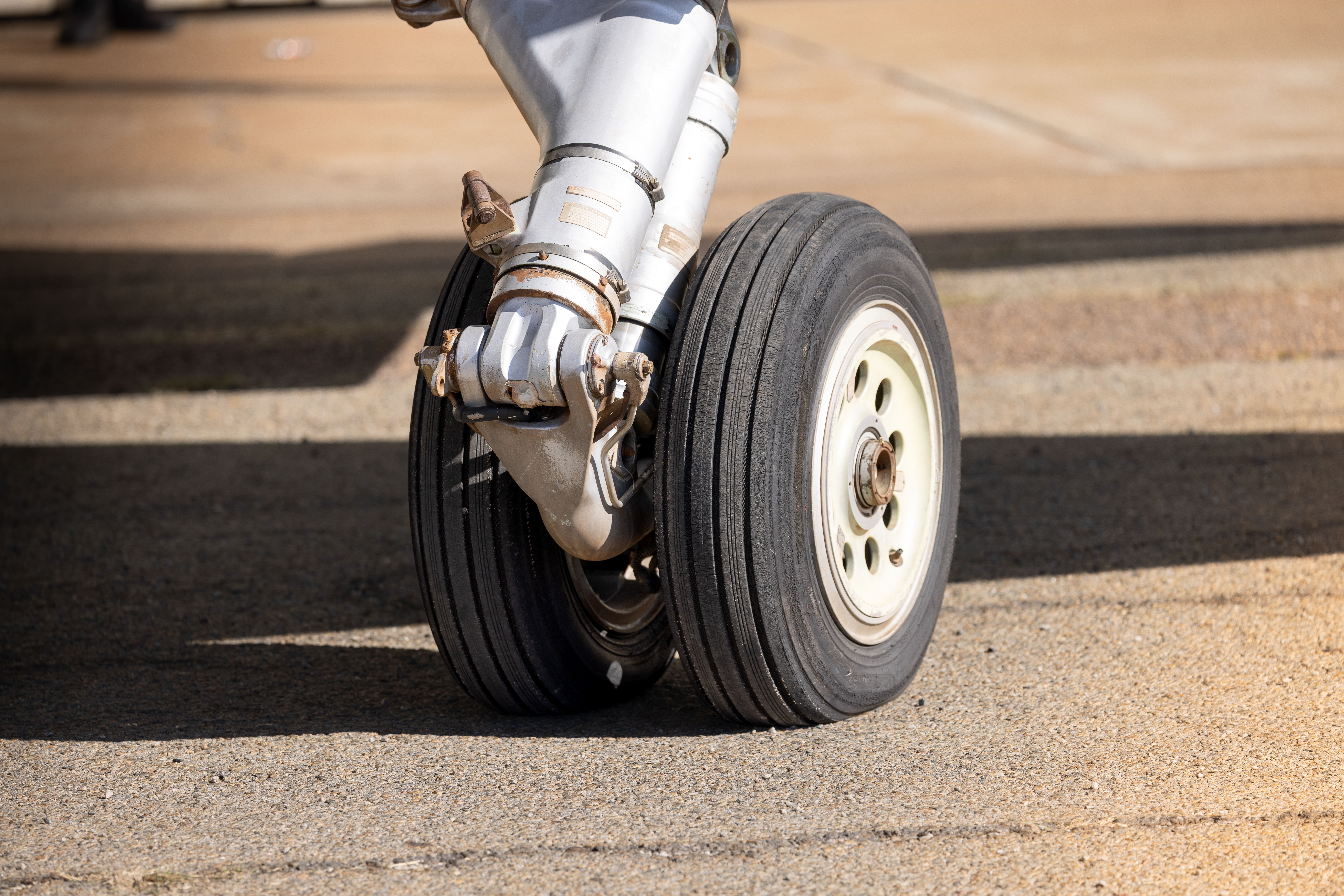 Rubber; new pneumatic tyres, of a kind used on aircraft