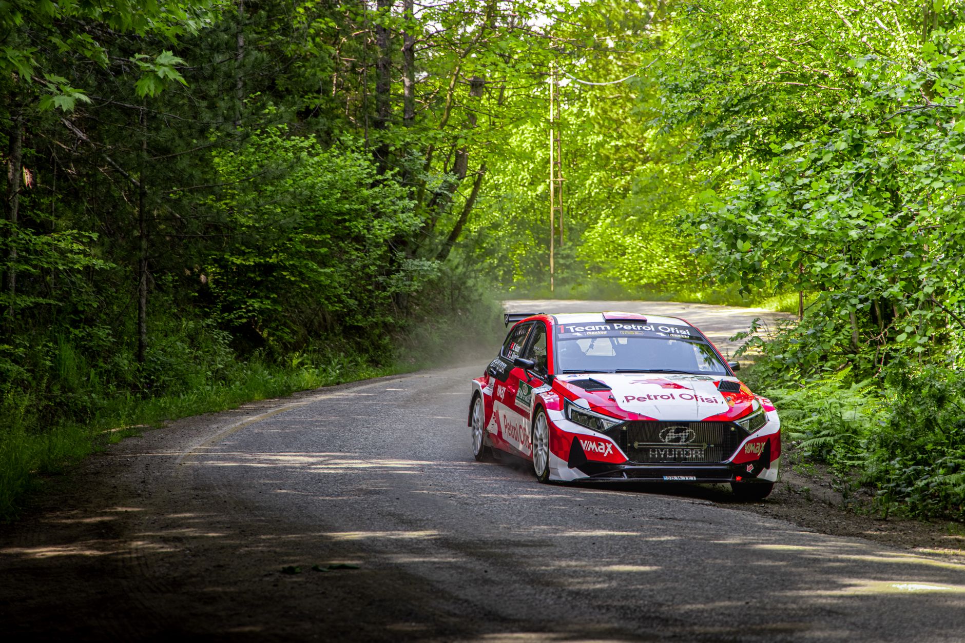 Hyundai vs. the Competition: A Deep‑Dive Critical Comparison