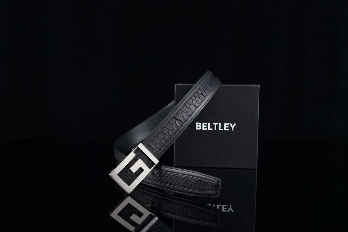 packing service in Beetley — Loaded properly: blankets, straps and a plan in Beetley