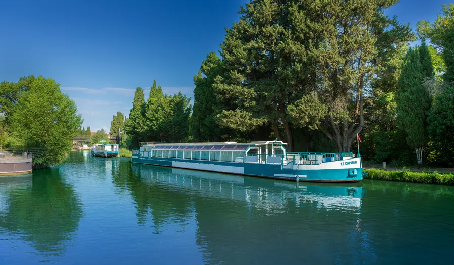 Le canal du Midi et le lac de la Cavayère