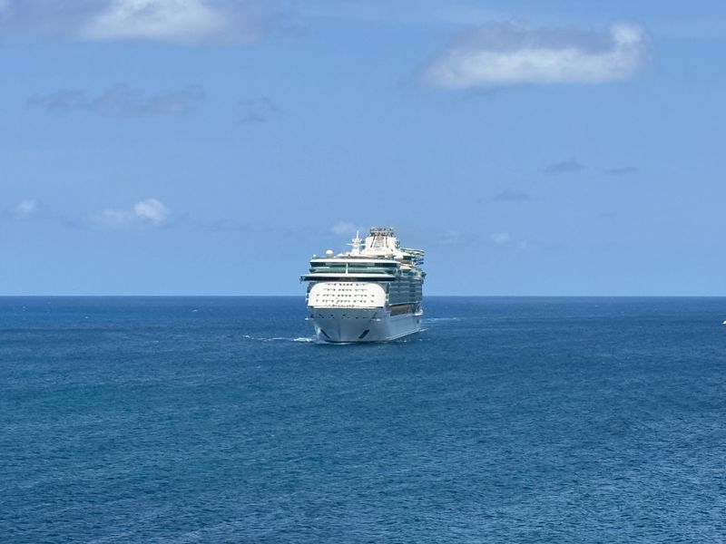 Caribbean cruising
