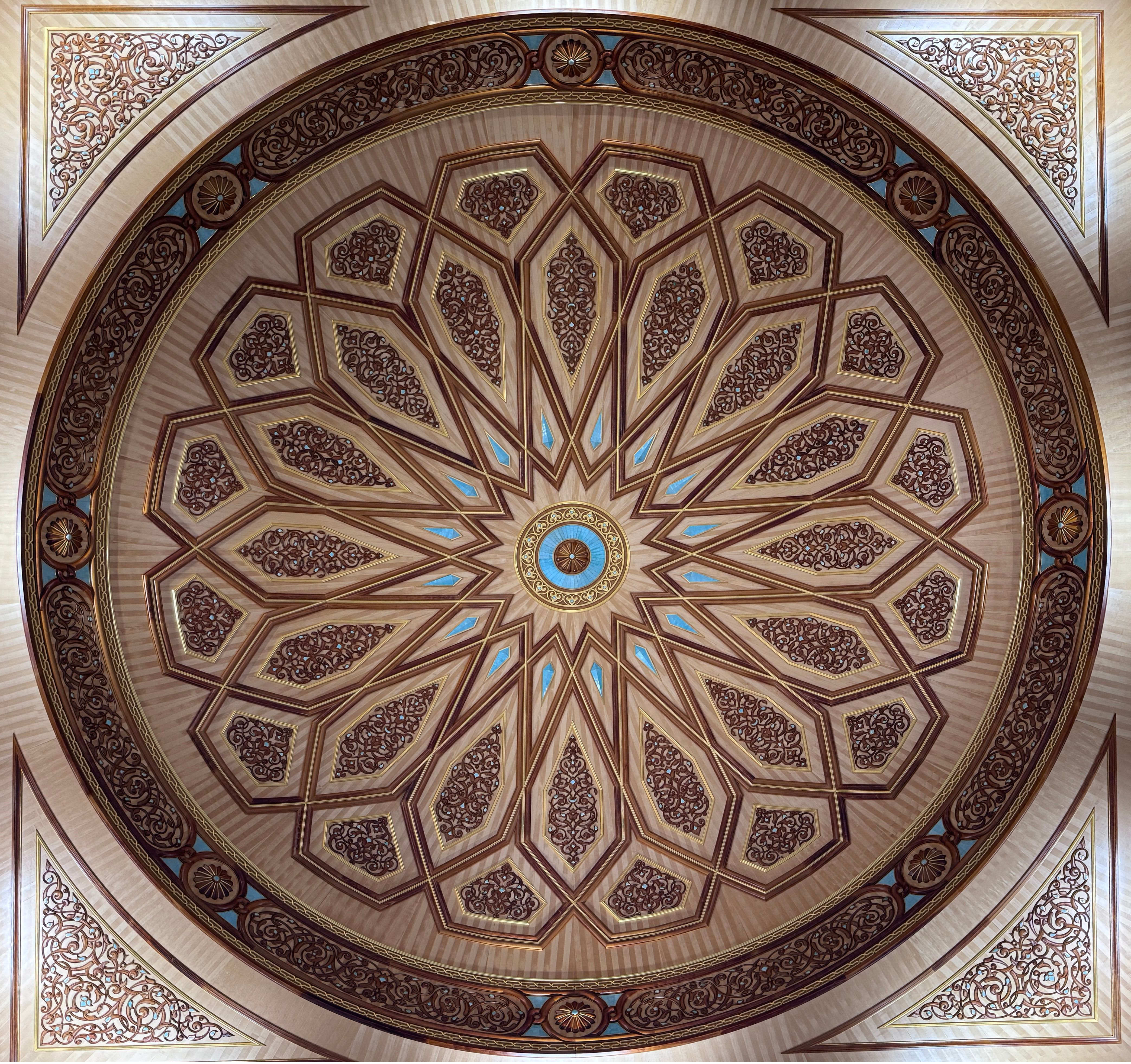 The stunning interior of Al-Fatih Mosque (Grand Mosque) in Bahrain