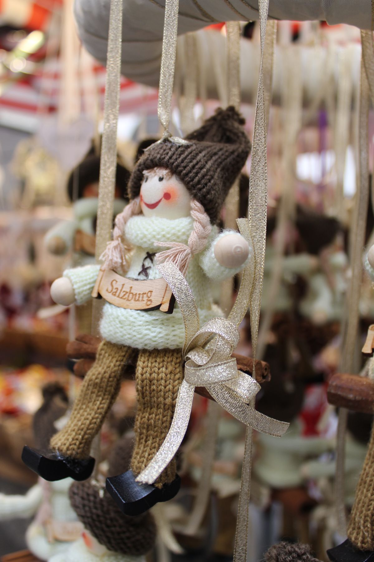 Unde te cazezi în Salzburg - ornament la târgul de Crăciun
