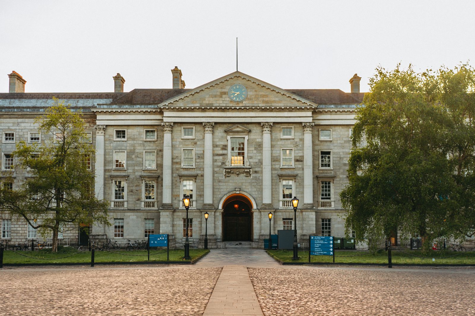 Elegant view of the iconic Trinity College façade in Dublin, Ireland