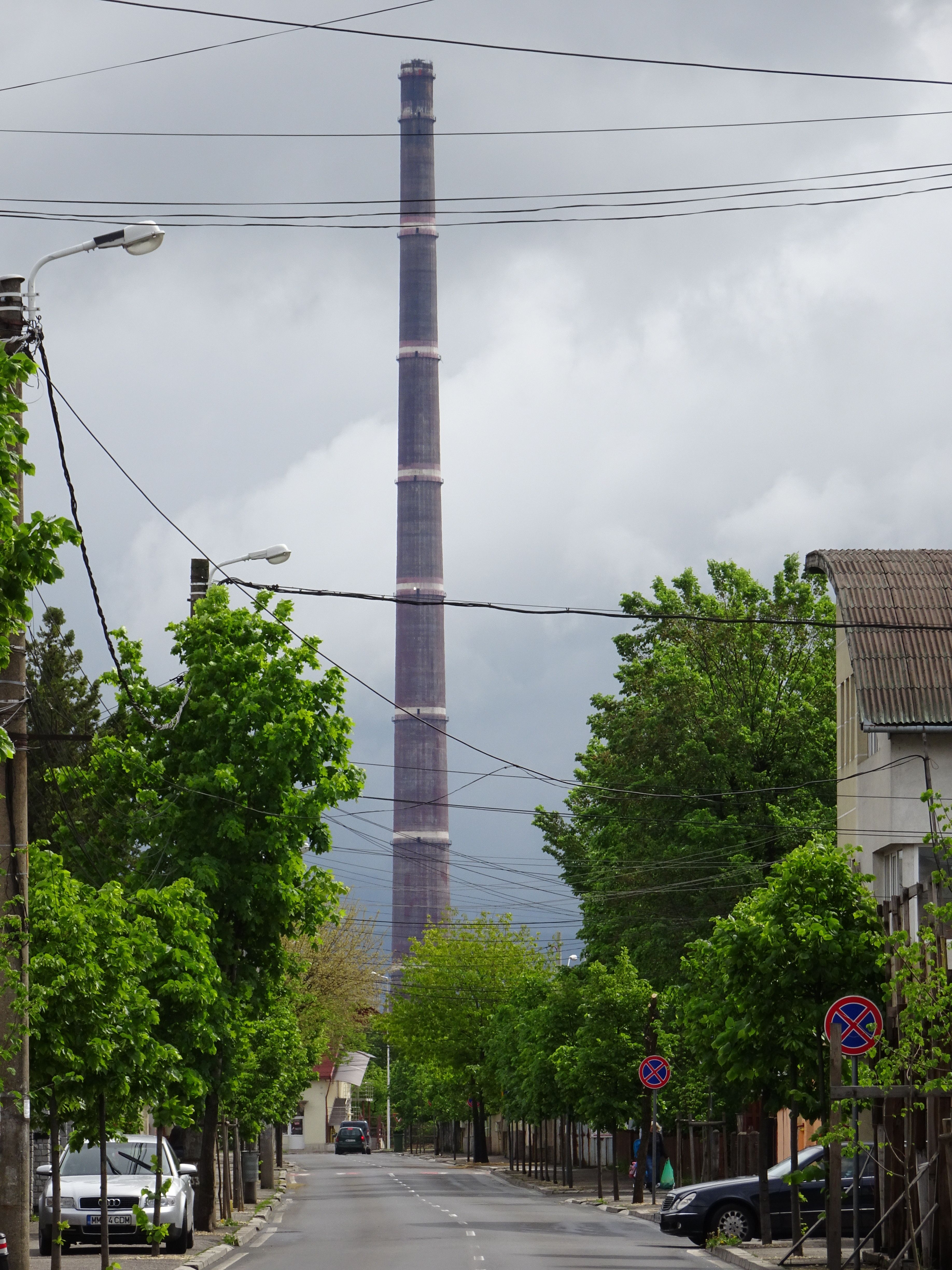 VINERI: Sute de botoșăneni din cinci localități FĂRĂ energie electrică