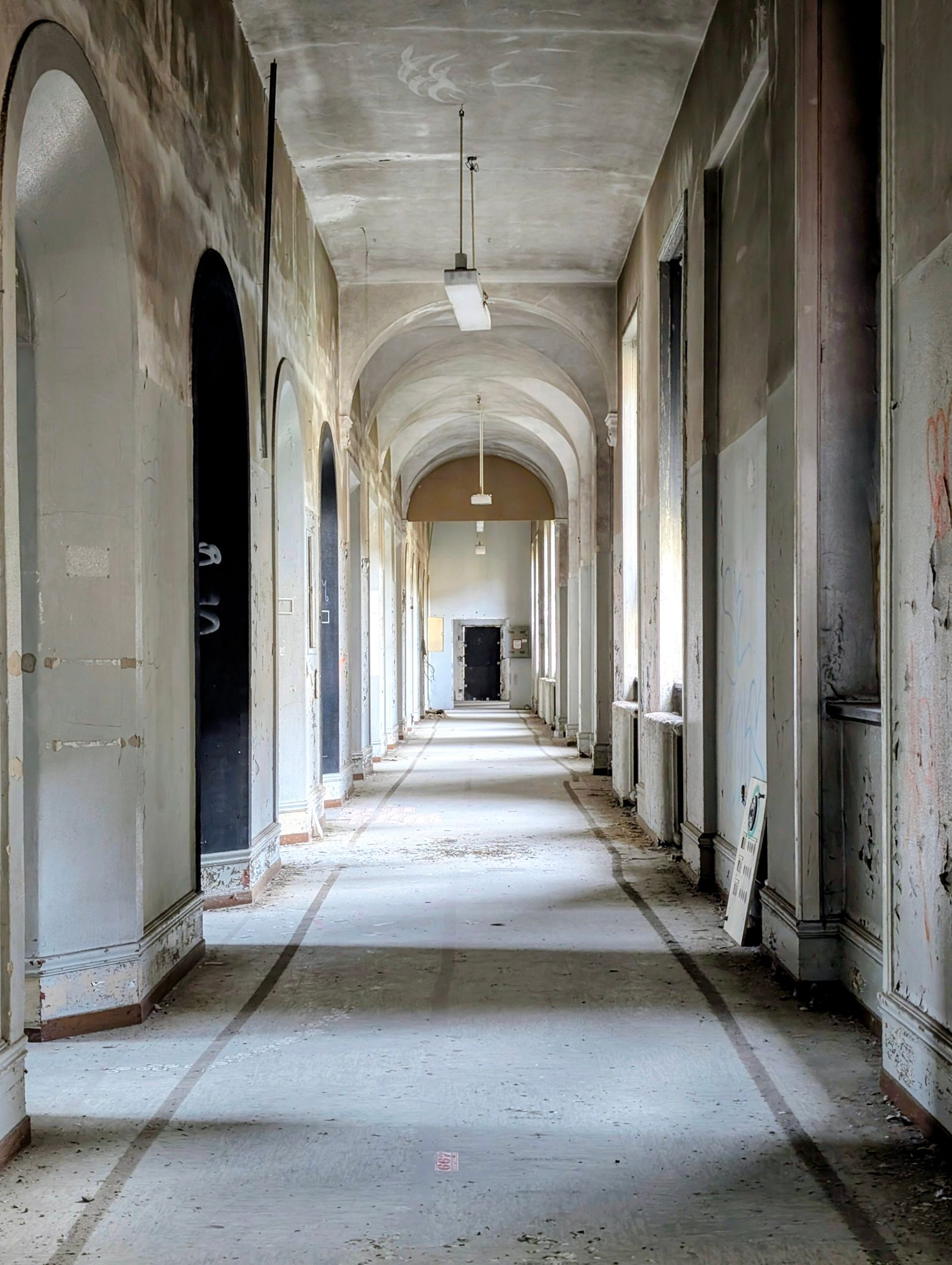Abandoned Asylum Photos, Download The BEST Free Abandoned Asylum Stock ...