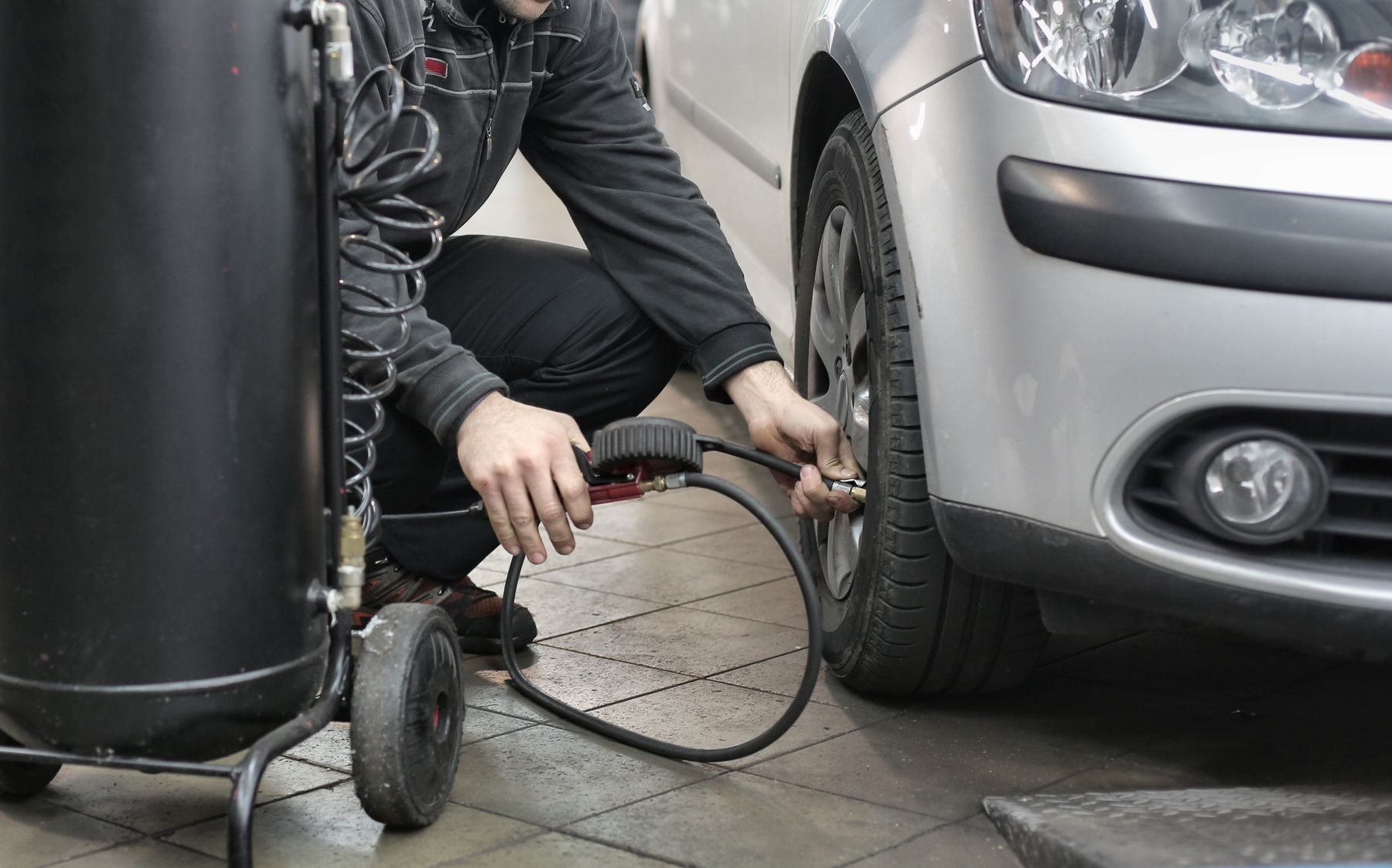 Werkstatt- und Fahrzeugdetail