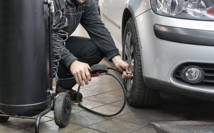 Affordable Car Tire Inflators Under $50 (2026) – Reliable Inflation Without Overspending