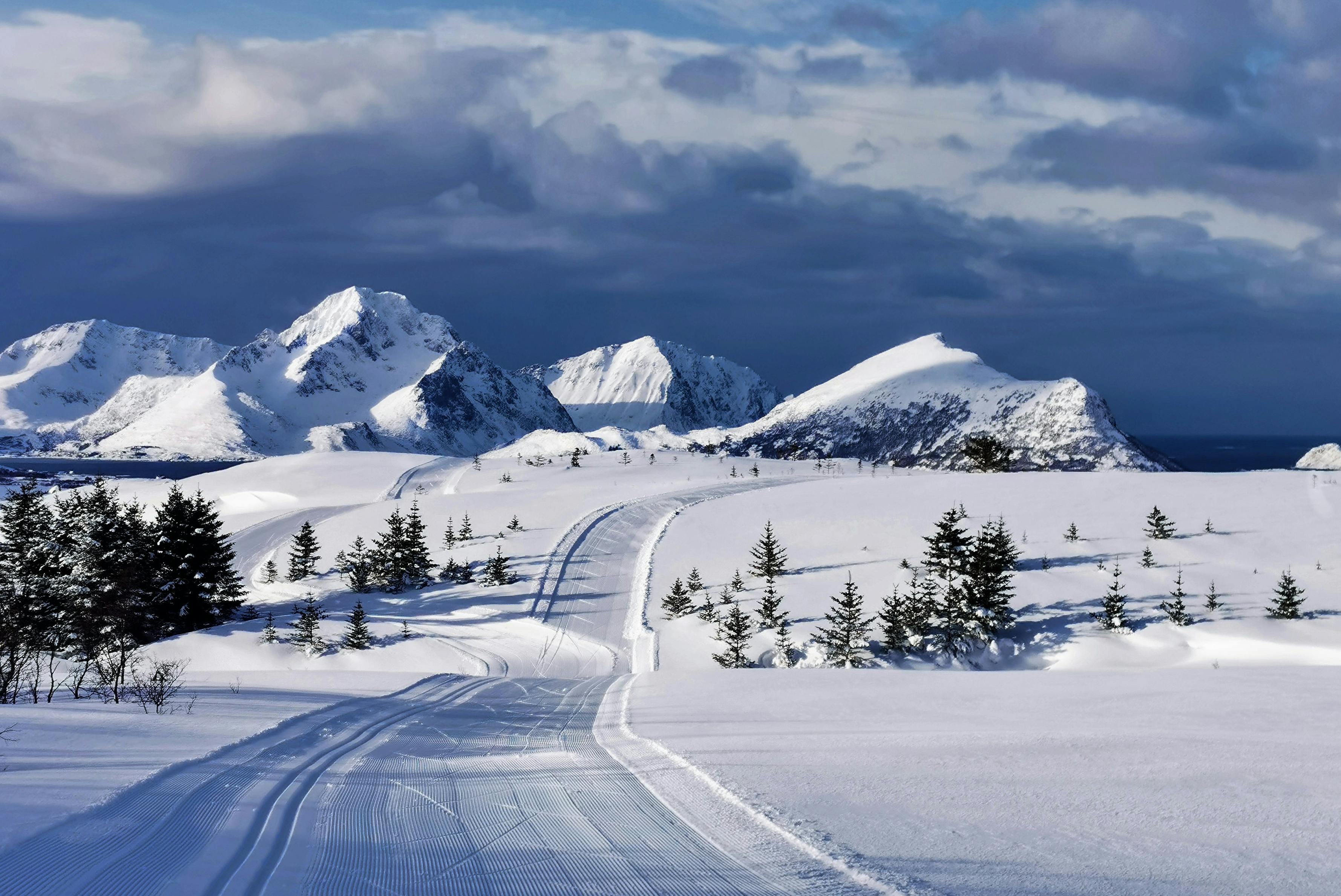 Snow Covered Mountain · Free Stock Photo