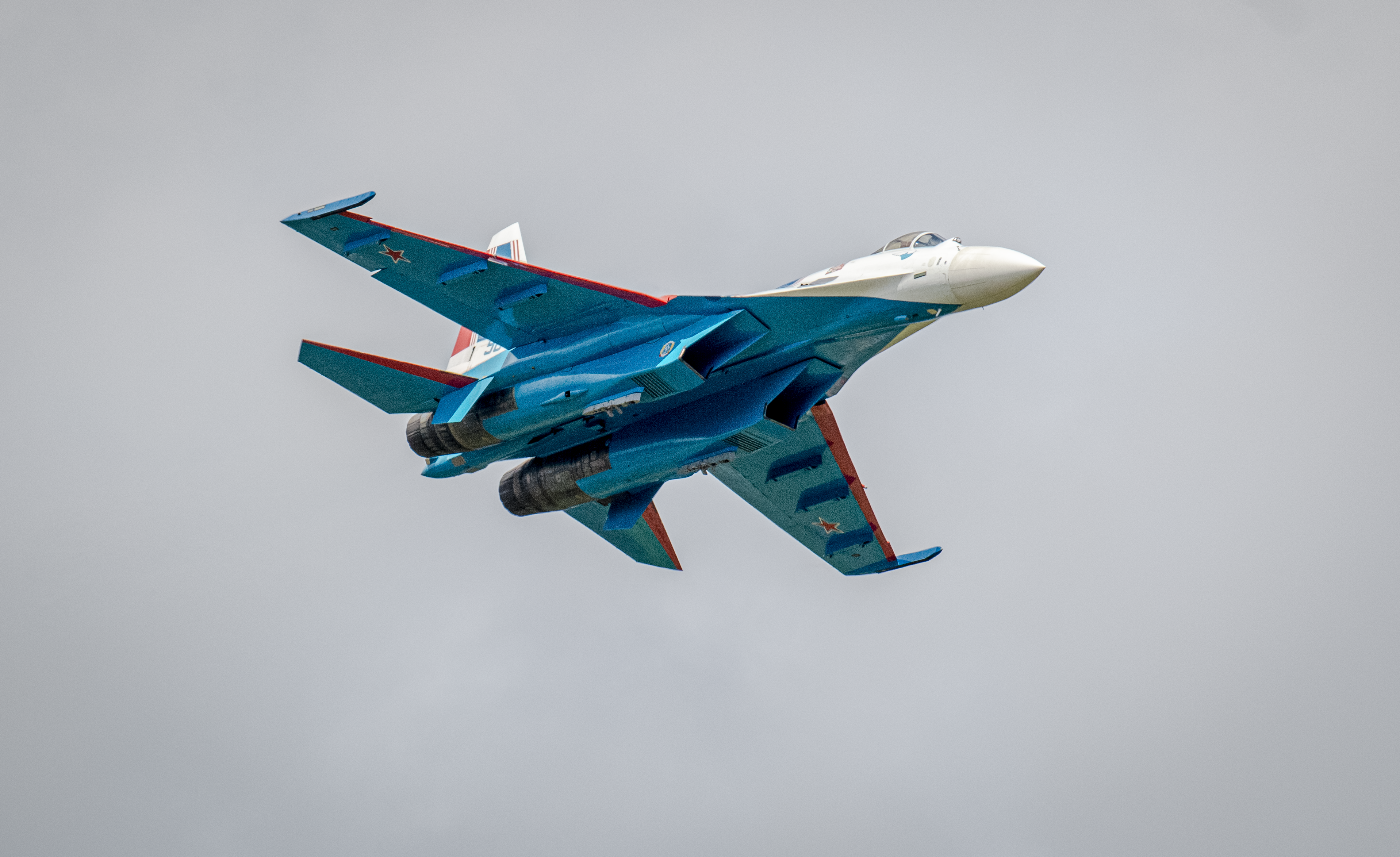 Russian Strikes Reported in Ukraine Frontline City as Diplomatic Talks Approach