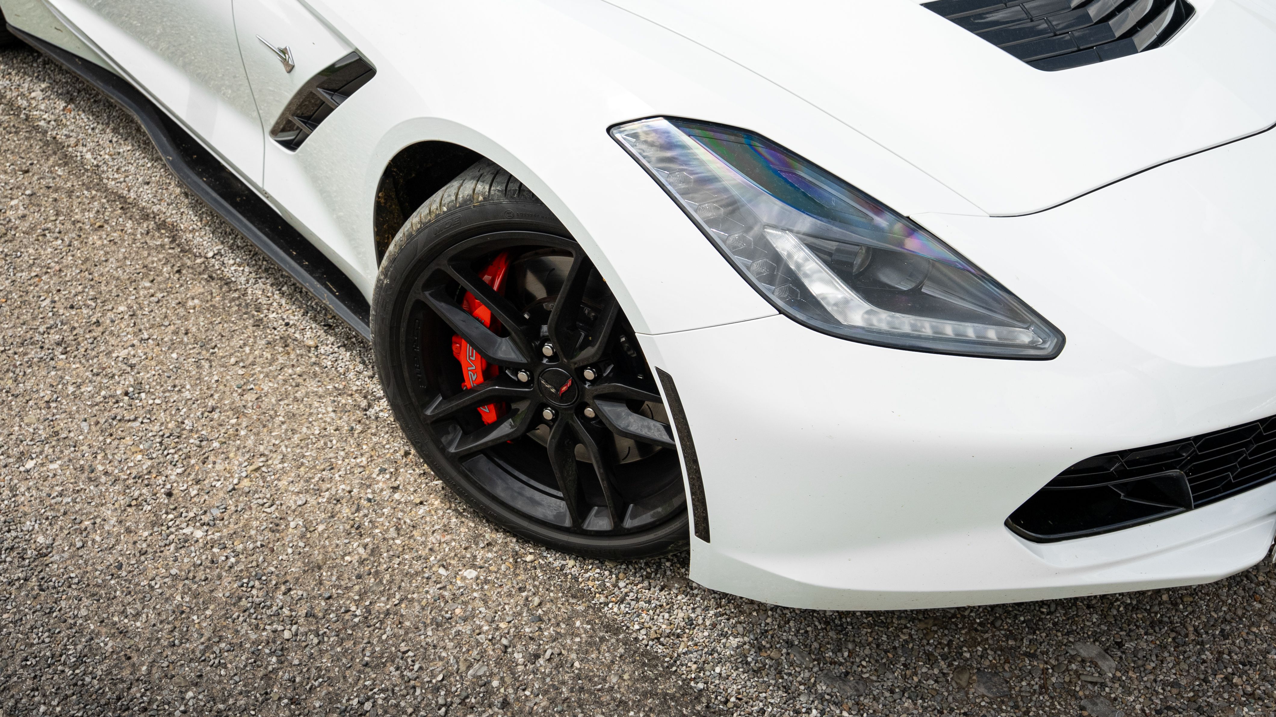 What is an automotive supplier, and how does General Motors recognize the very best? — Photo by Redyar Rzgar on Pexels