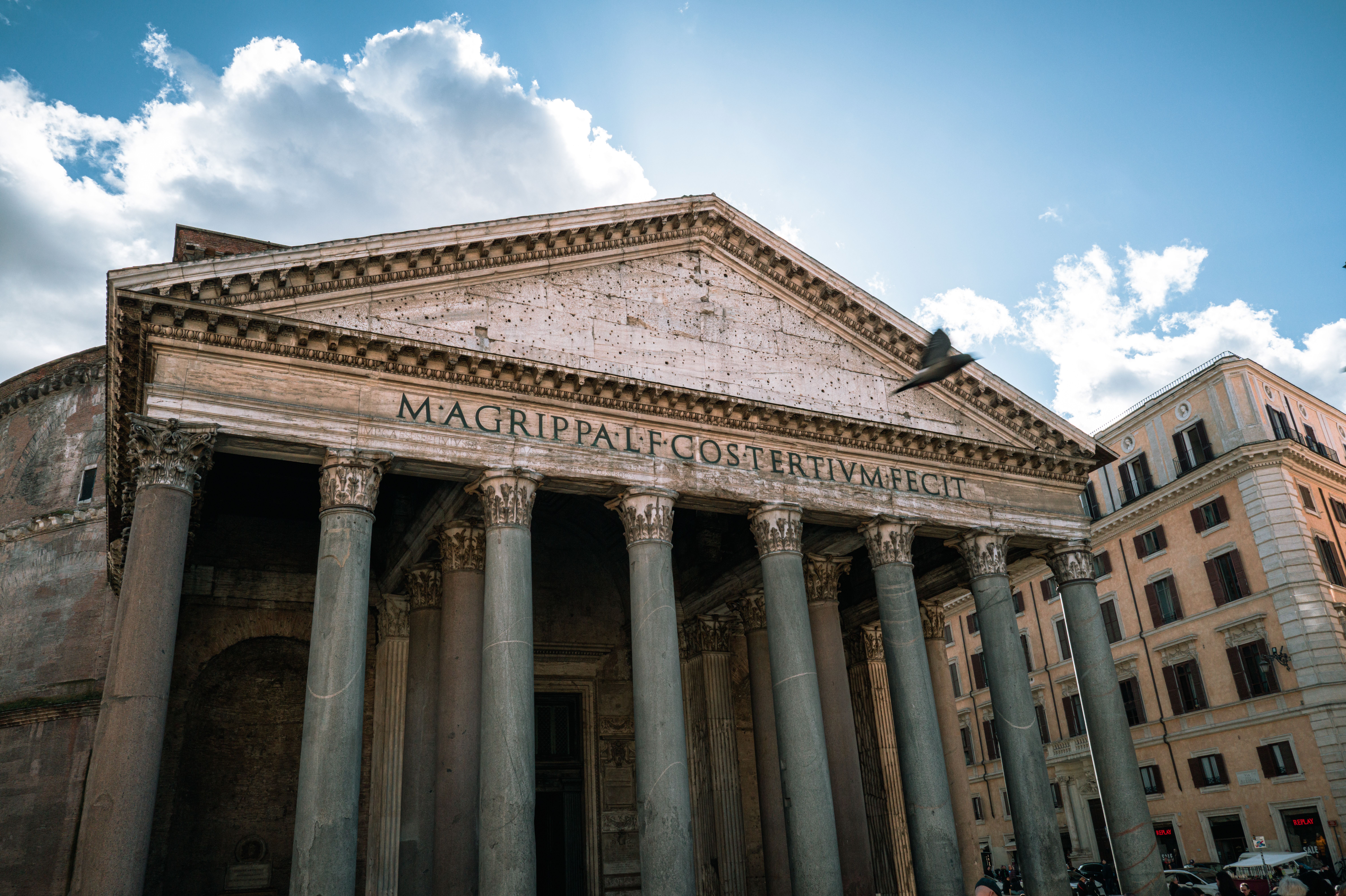 Historic Facade of the Pantheon in Rome · Free Stock Photo